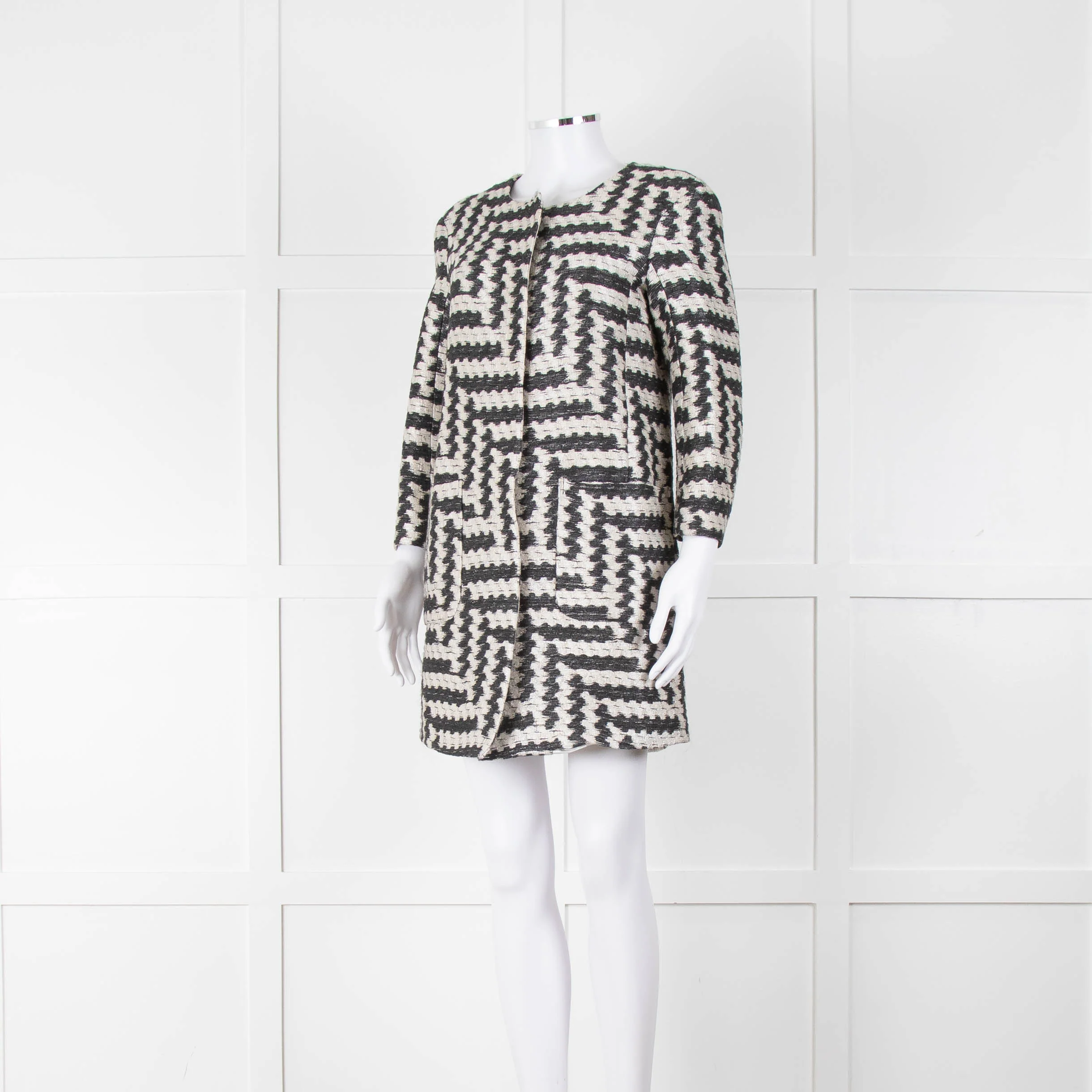 Stills White Black Zig Zag Coat - Image 8