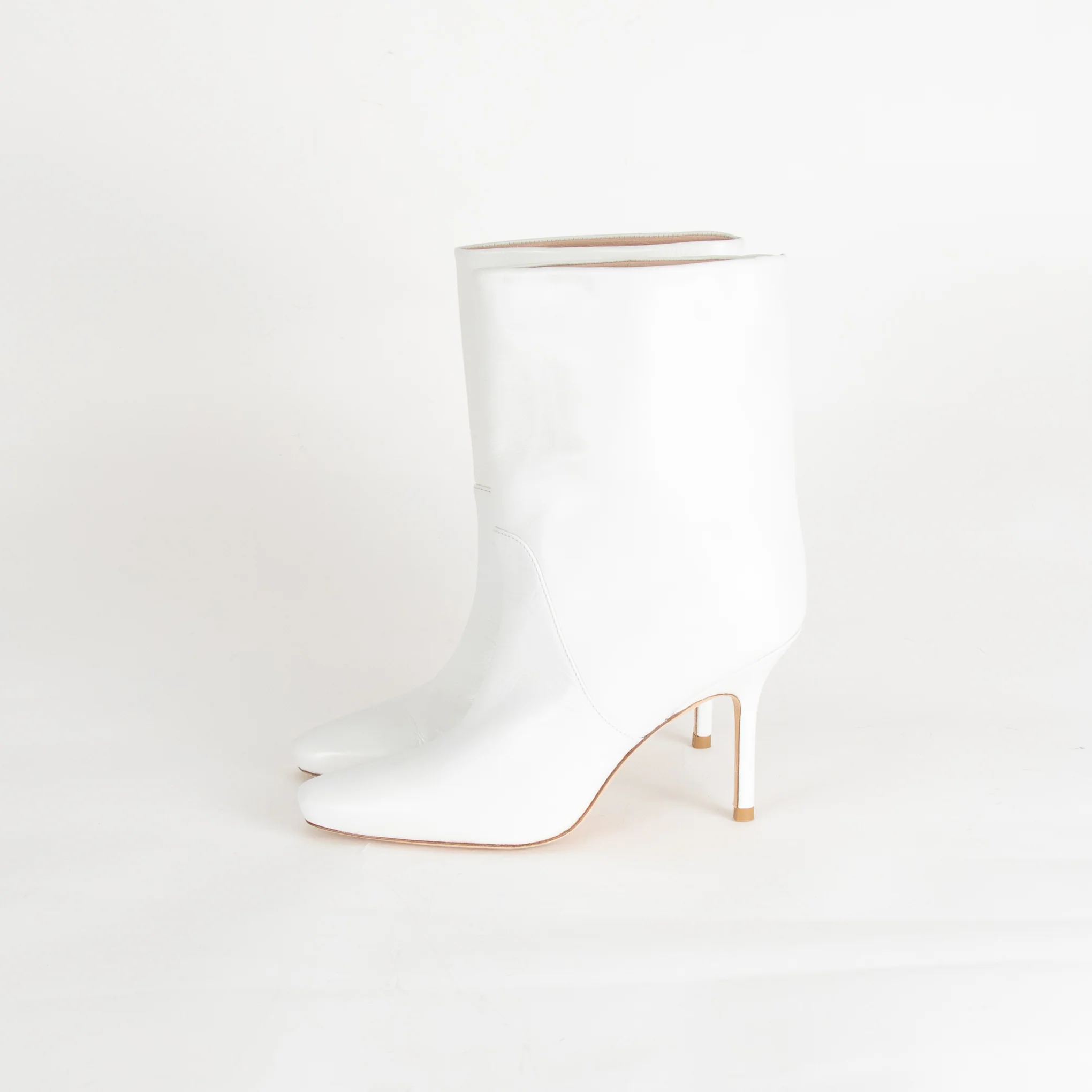 Stuart Weitzman White Leather Mid Heel Boots - Image 5