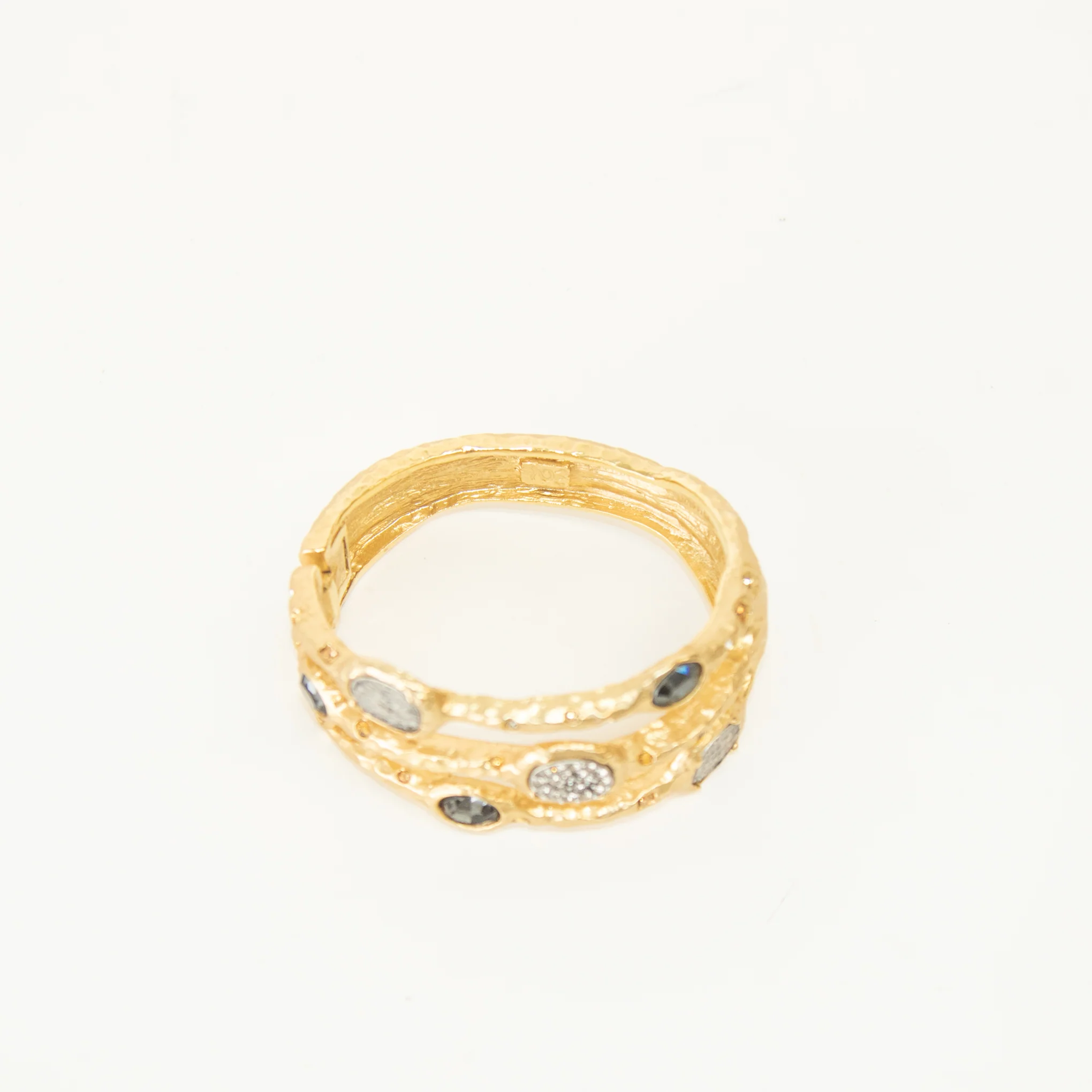 Tat2 3 Band Gold Coin Detail Magnetic Bangle - Image 3