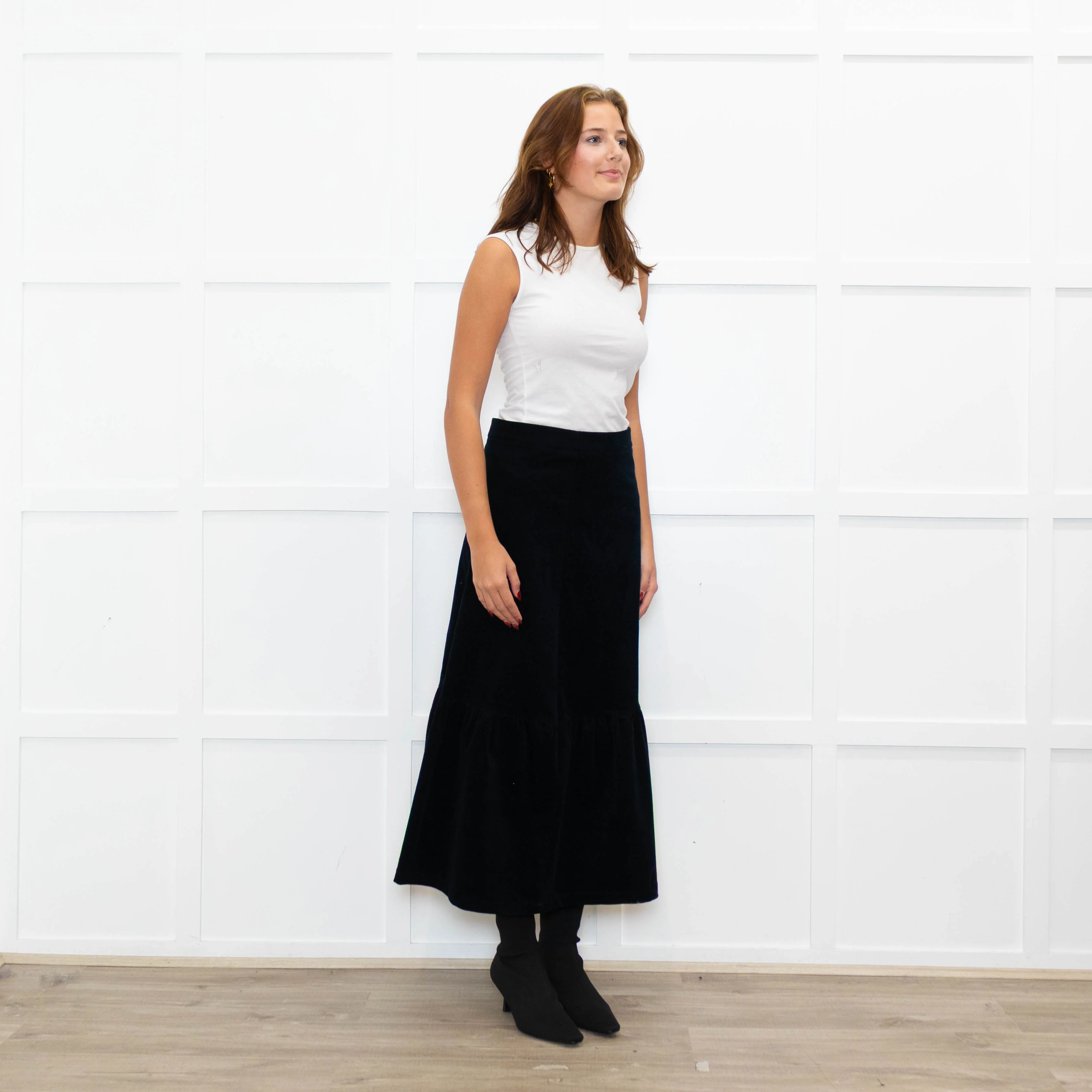 Teatum Jones Black Brocade Floral Maxi Skirt - Image 7