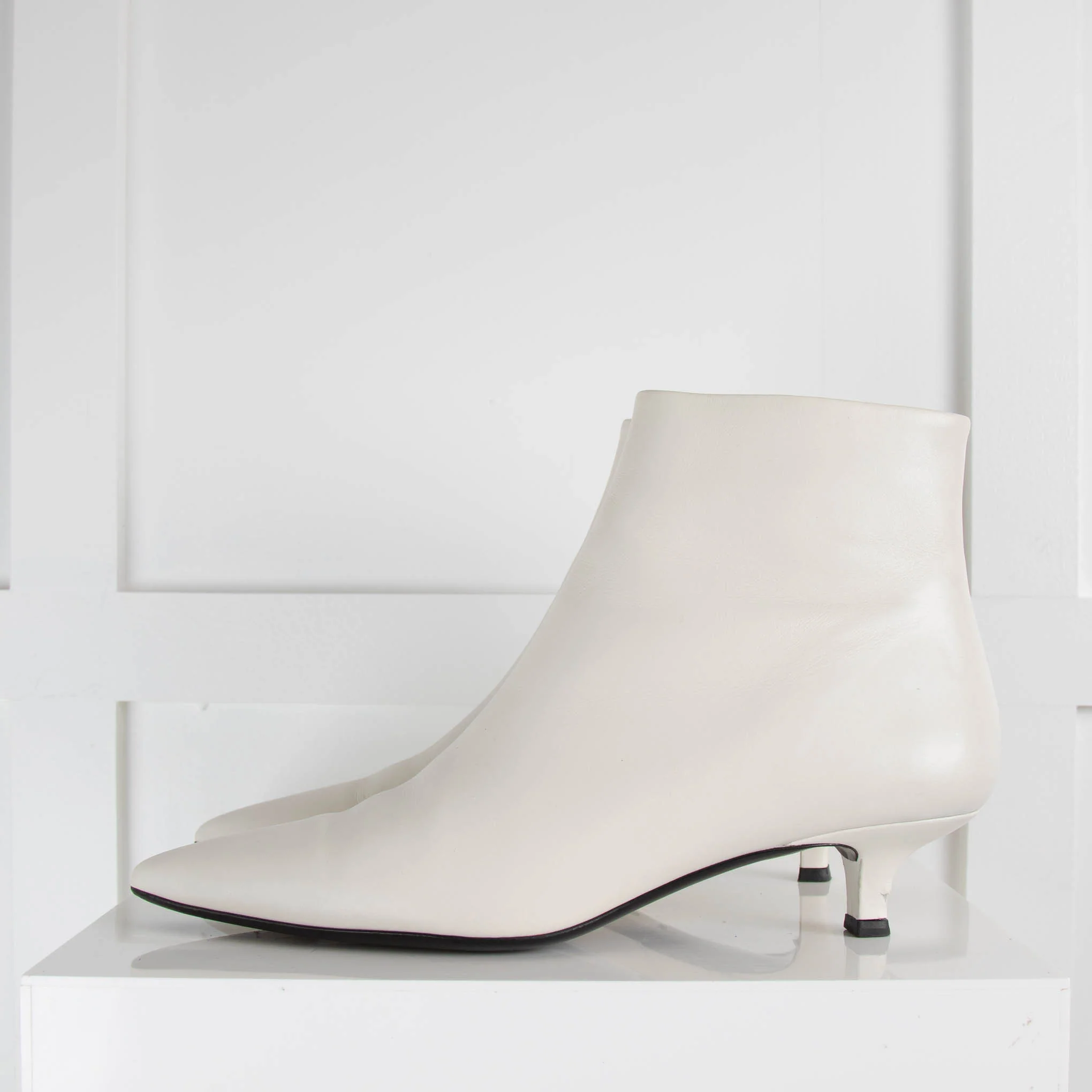 The Row White Leather Kitten Heel Ankle Boots - Image 3