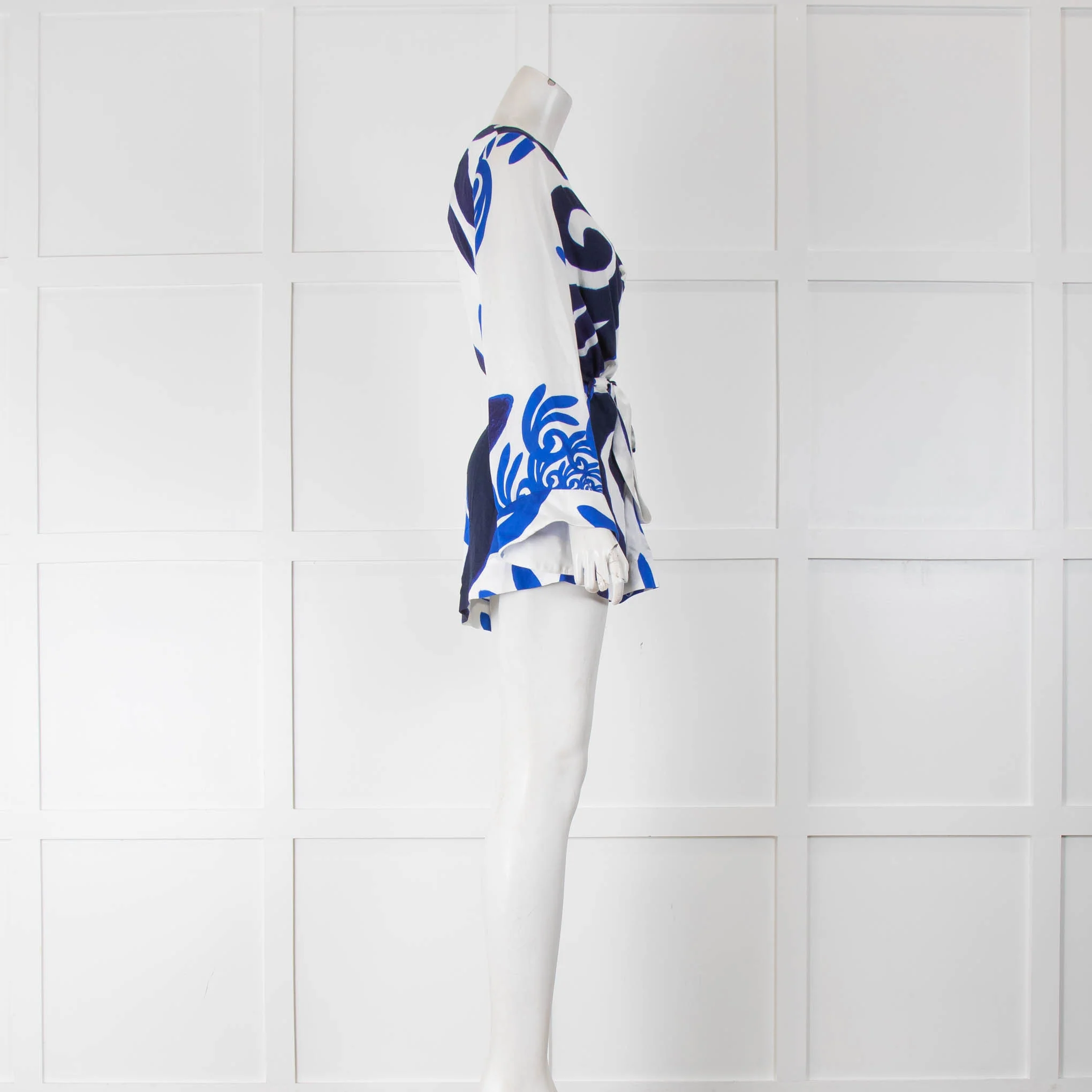 Themis Z Blue and White Patterned Wrap Jacket with Raffia Detail - Image 2