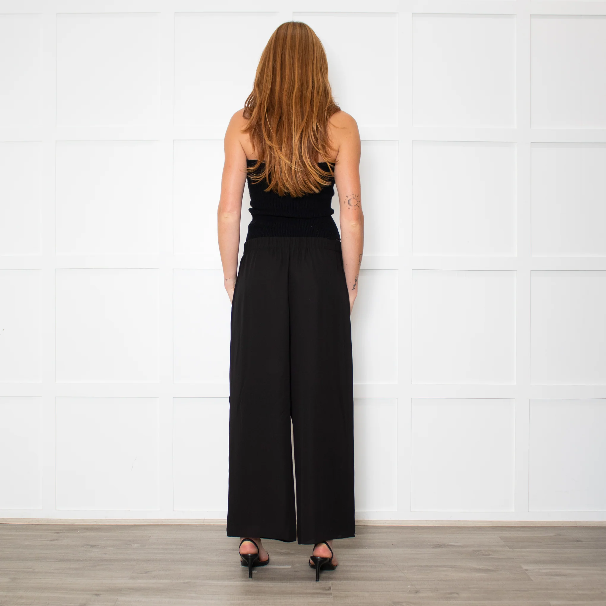 Theory Black Crepe Wide Leg Culottes - Image 7