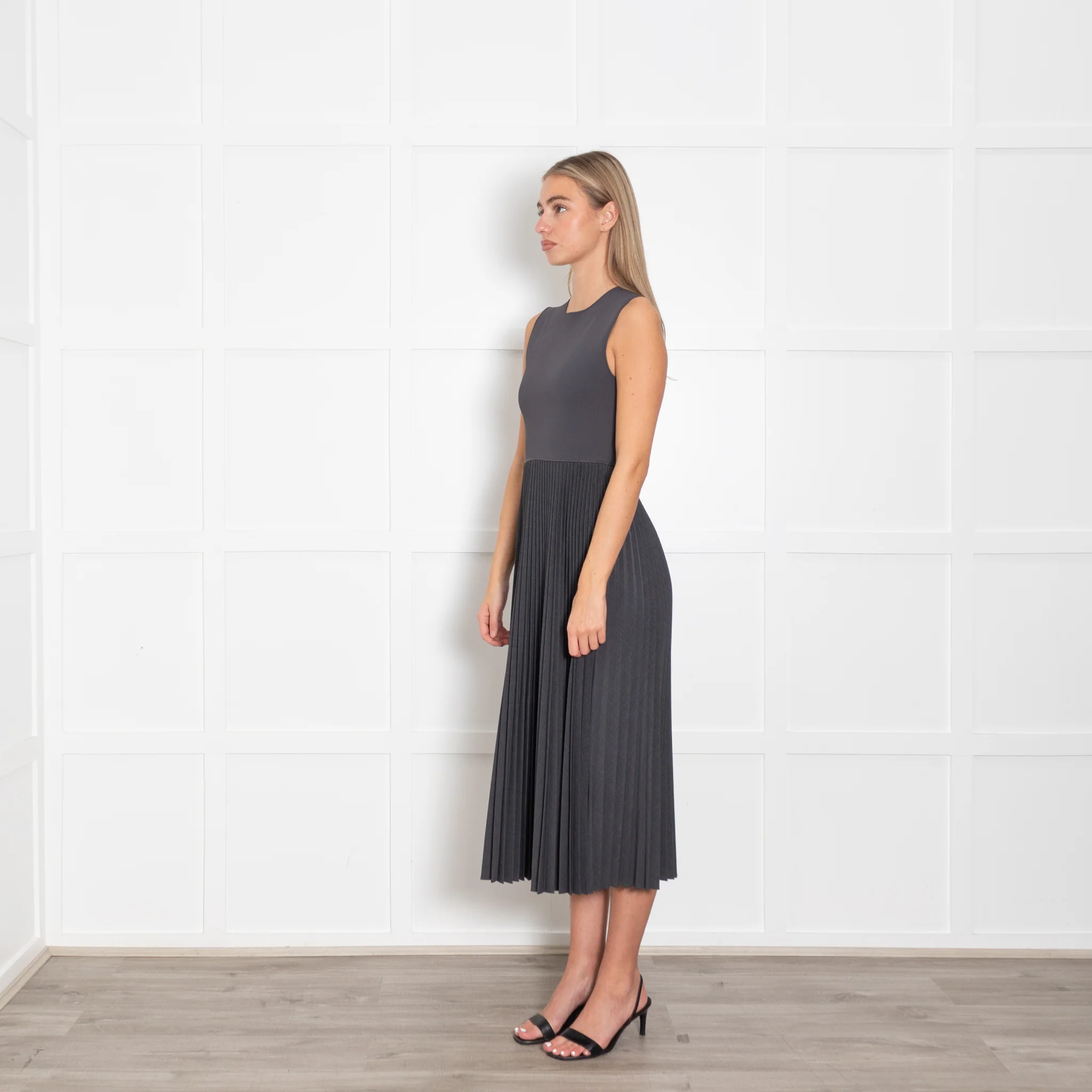 Theory Grey Pleated Detail Sleeveless Dress - Image 3