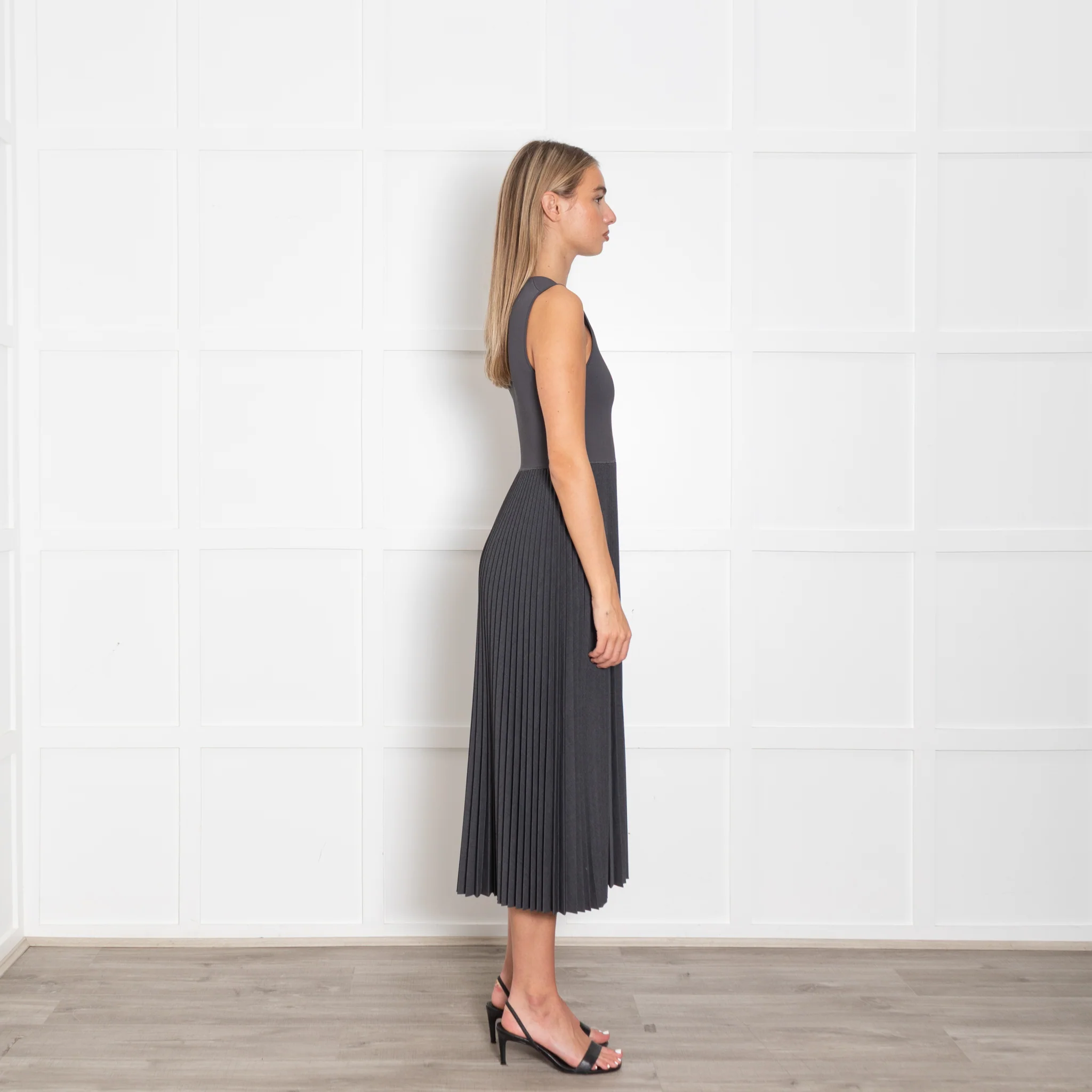 Theory Grey Pleated Detail Sleeveless Dress - Image 6