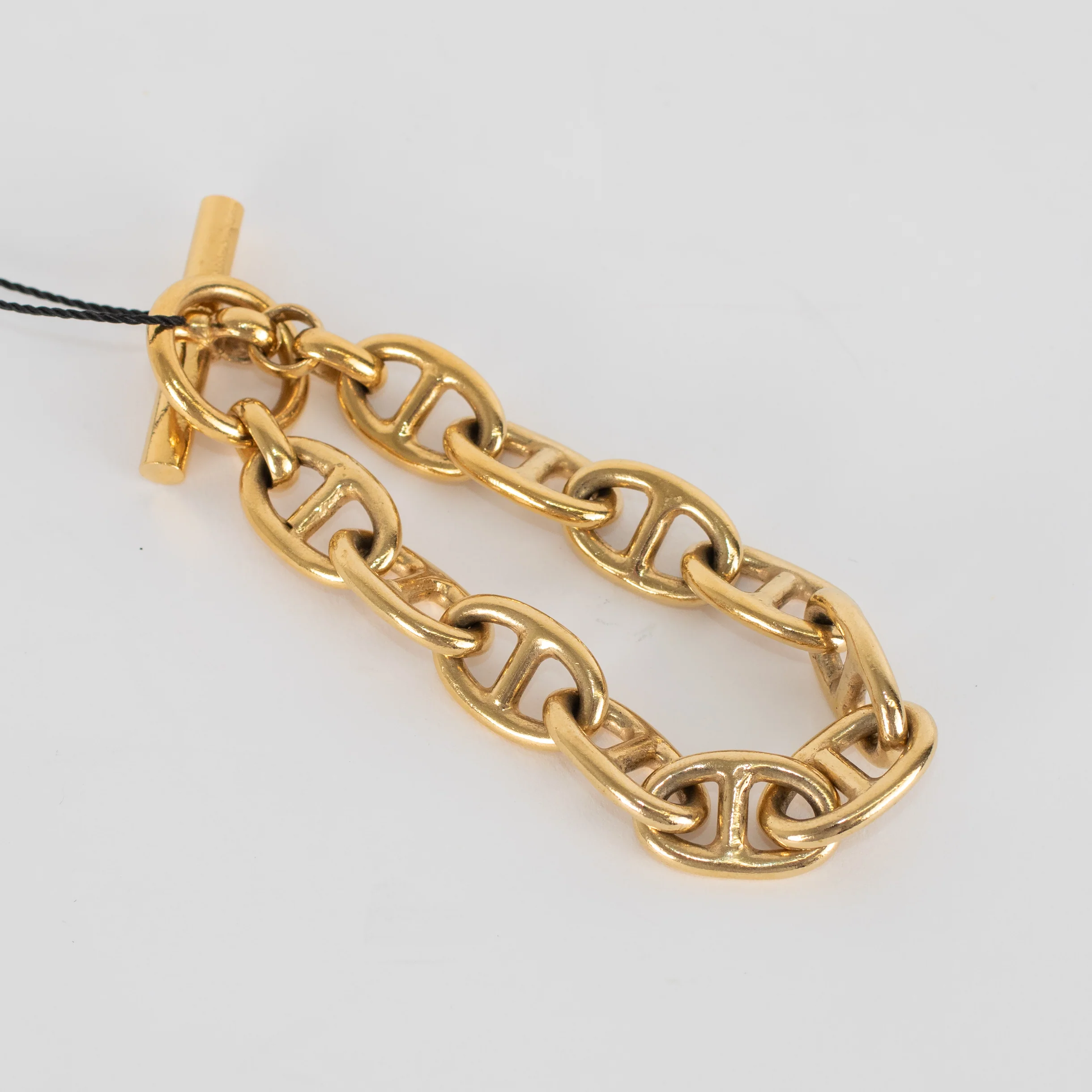Tilly Sveaas Gold Chunky Anchor Linked Bracelet - Image 2