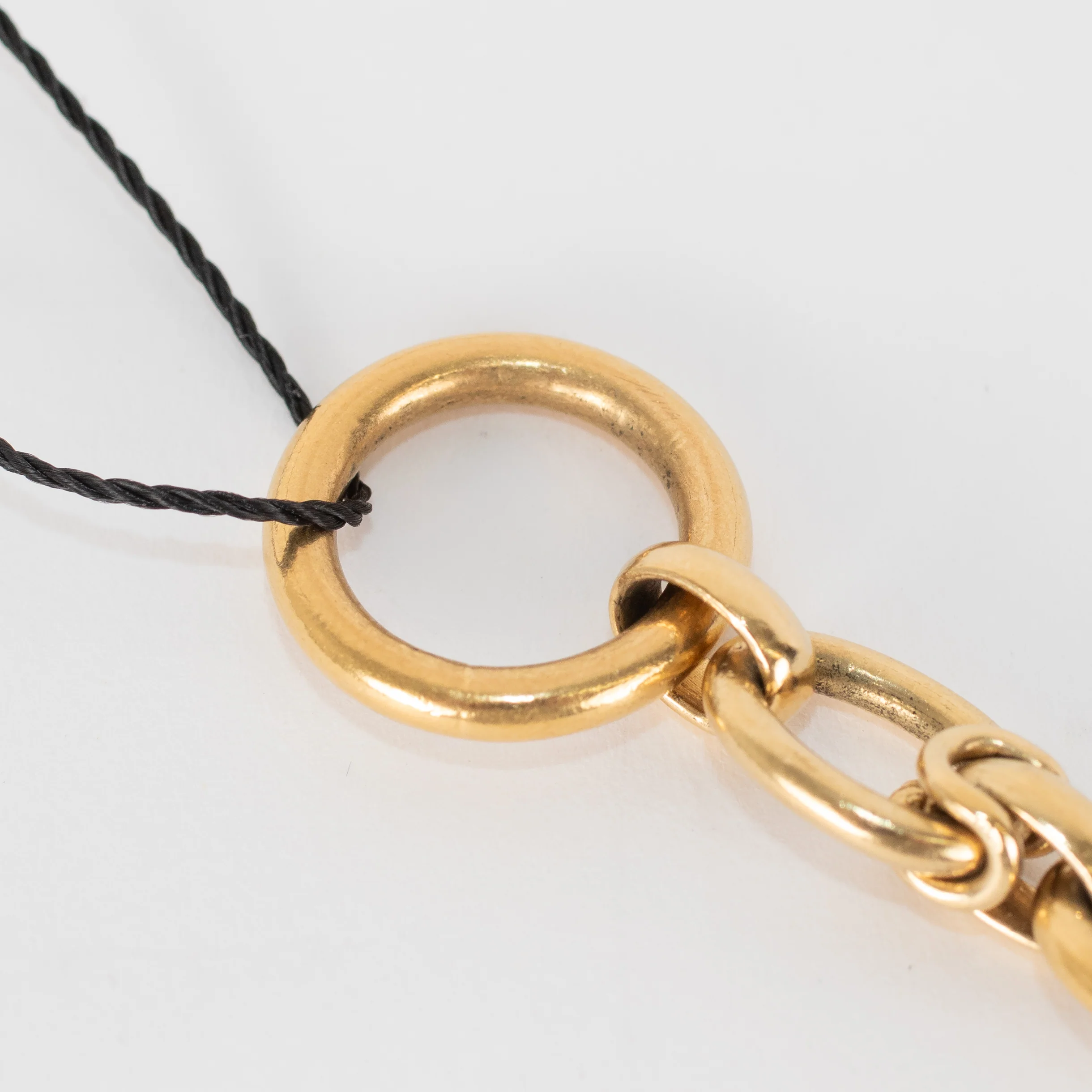 Tilly Sveaas Small Gold Interlock Bracelet - Image 6