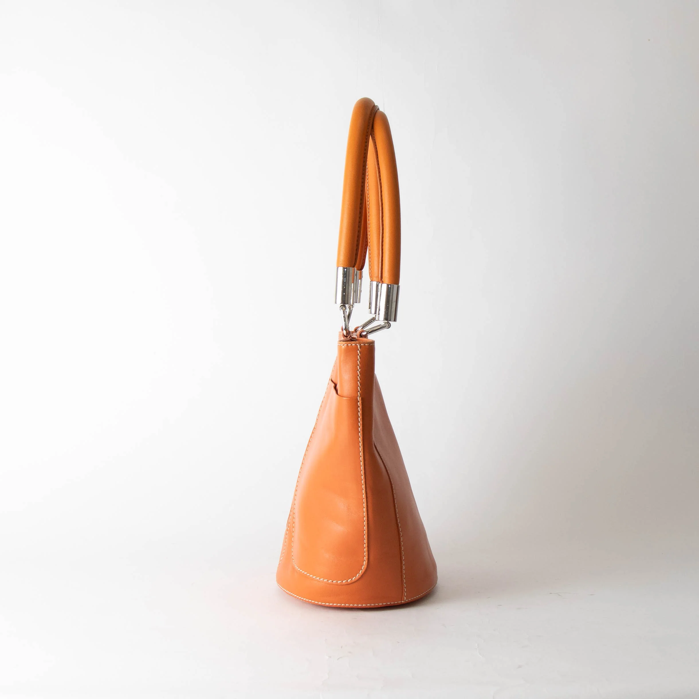 Tod's Orange Leather Small Bucket Bag - Image 3