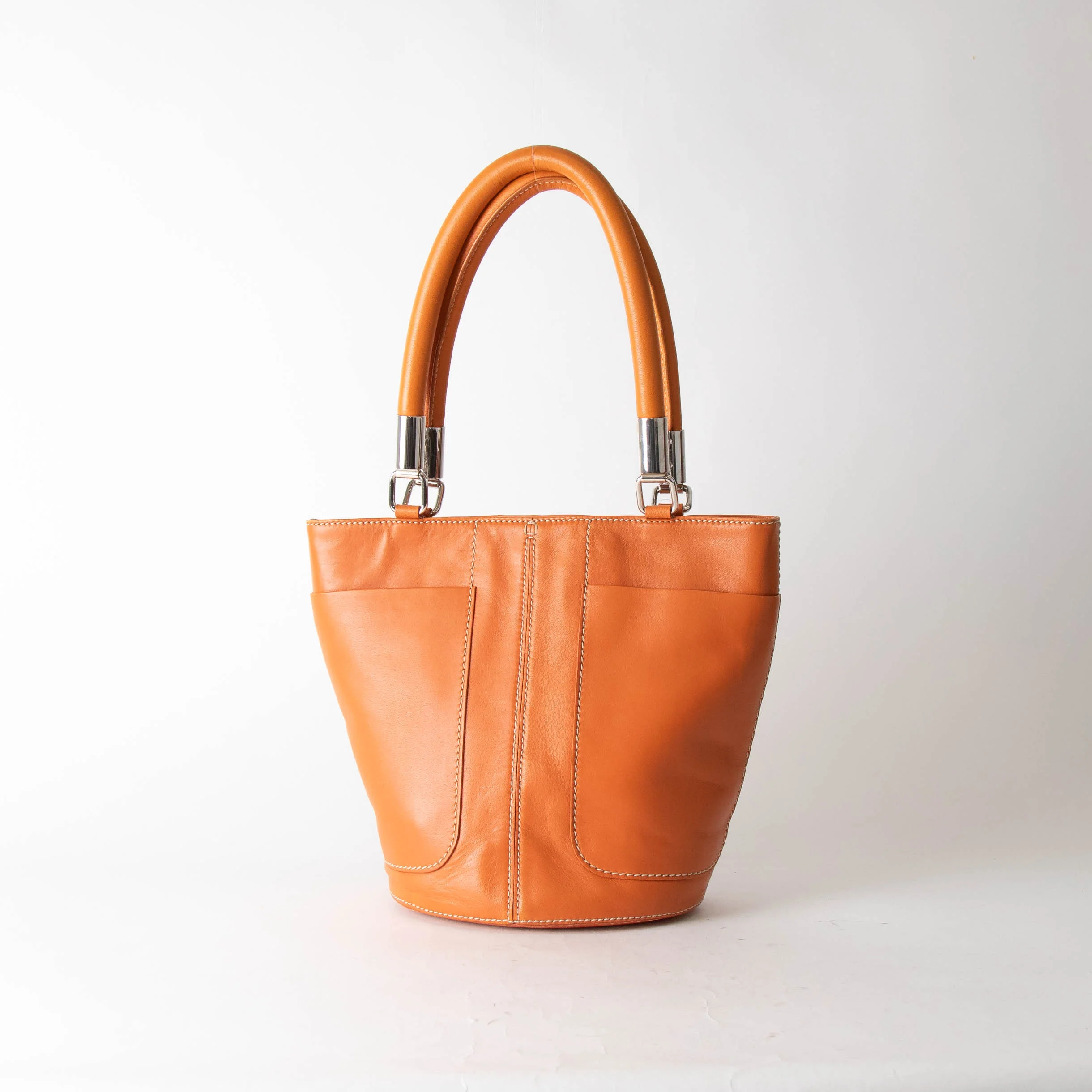 Tod's Orange Leather Small Bucket Bag - Image 4