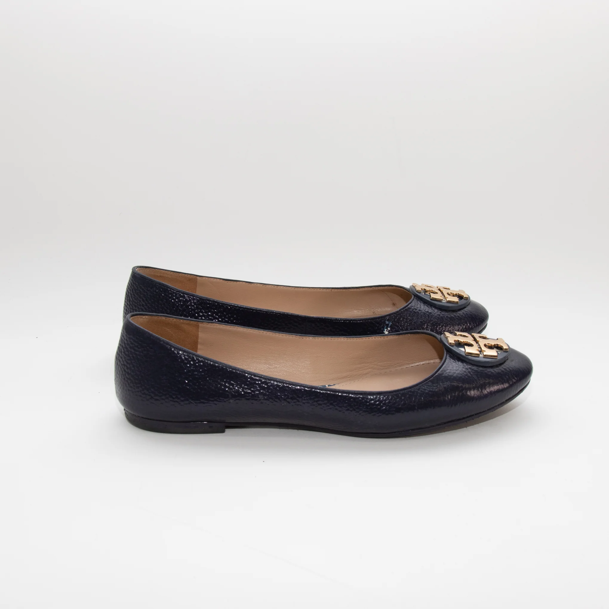 Tory Burch Navy Glossy Leather Flat Pumps - Image 4