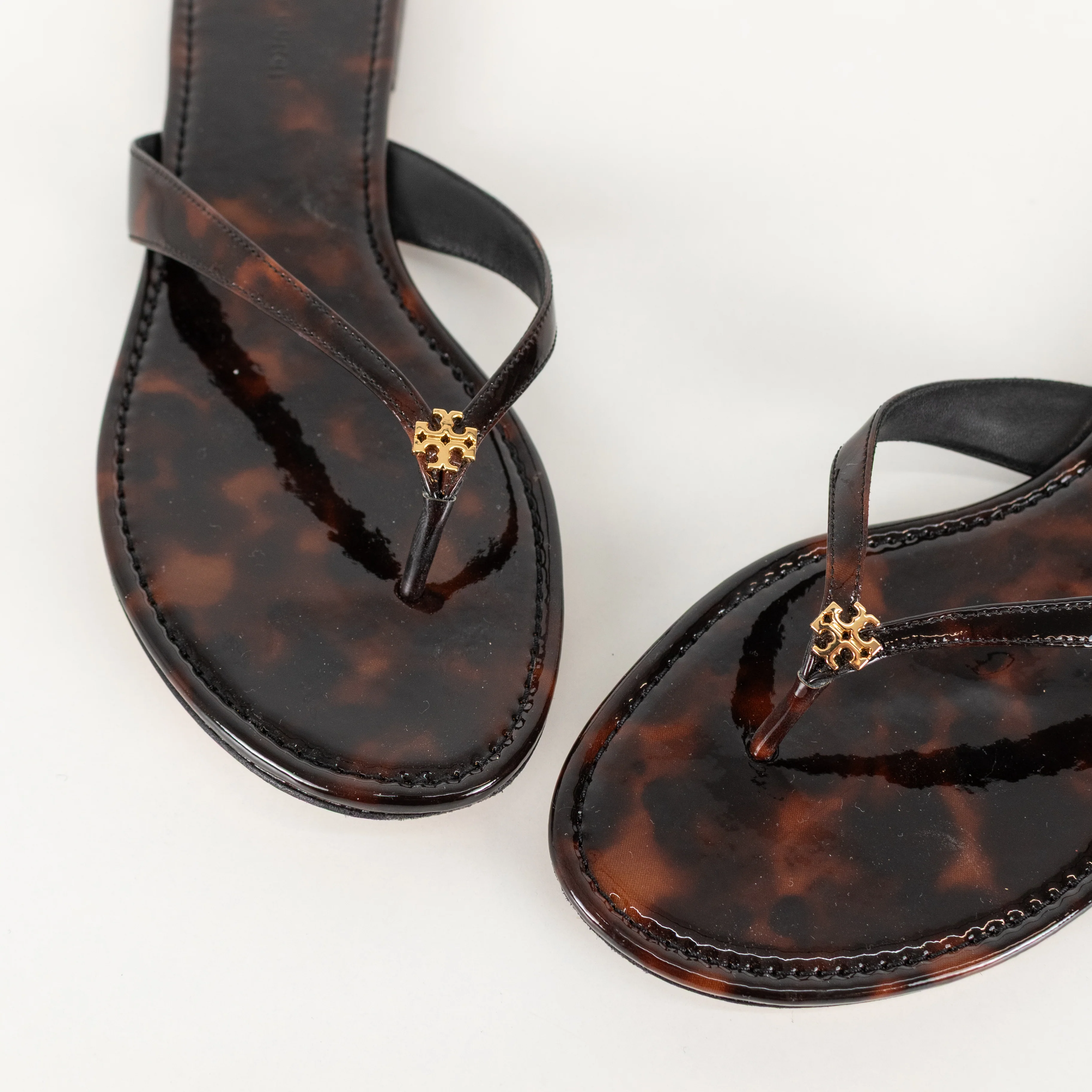 Tory Burch Tortoise Shell Patent Leather Classic Flip Flop - Image 10