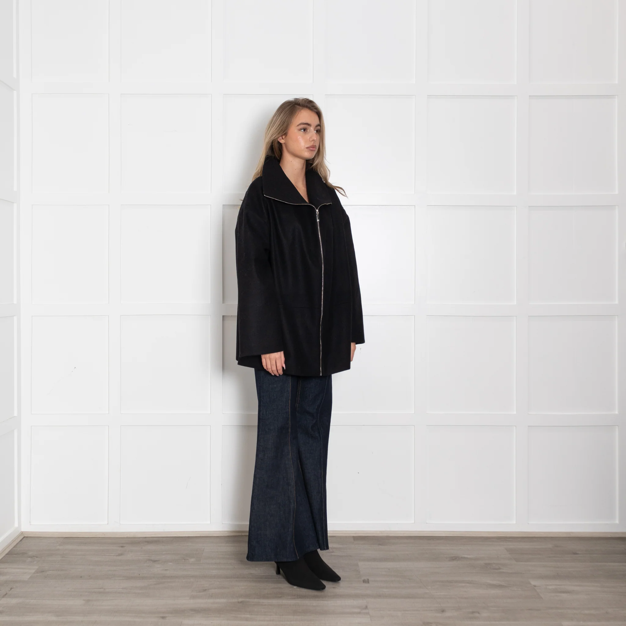Toteme Black Zip Up Oversized Wool Funnel Neck Jacket - Image 7