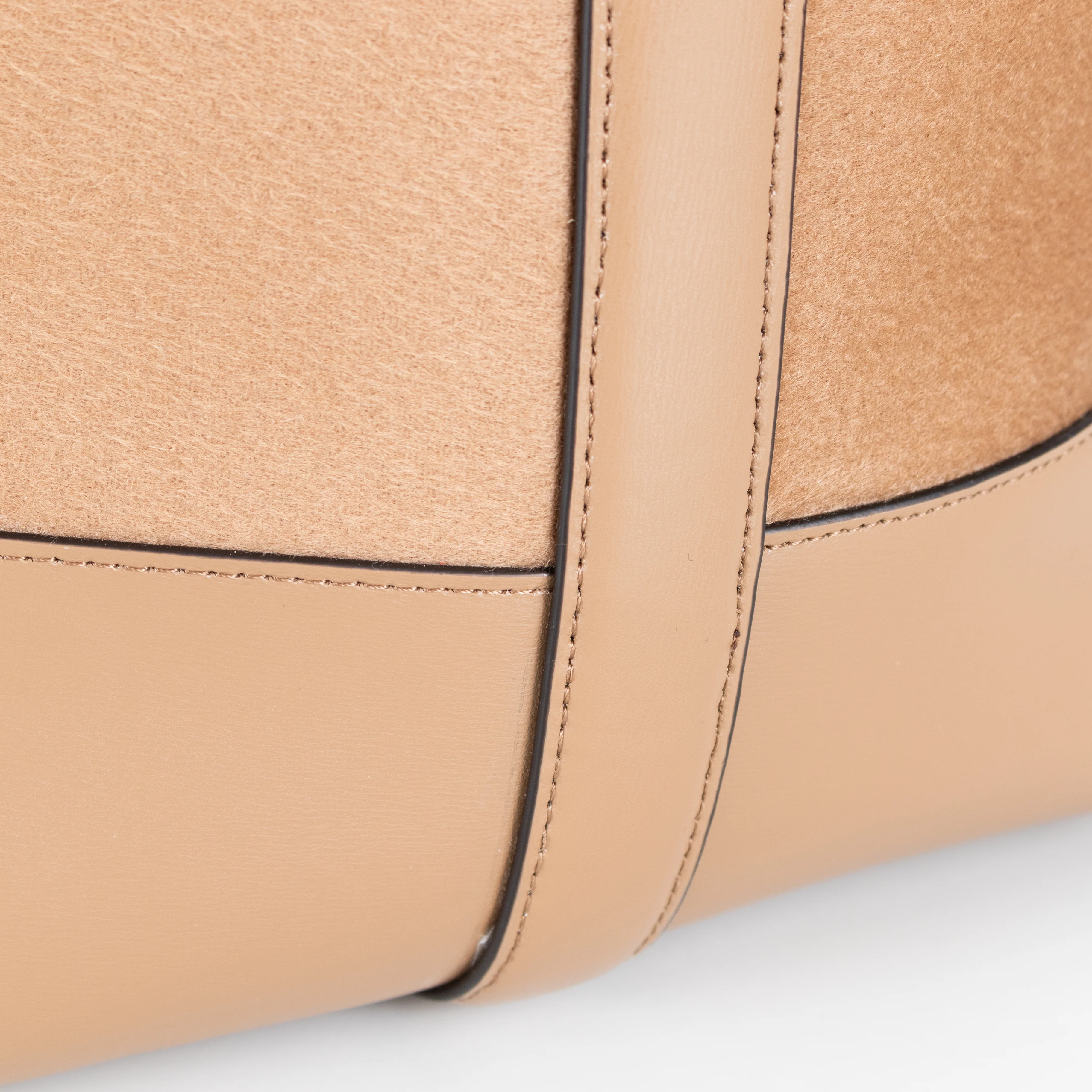 Toteme Camel Wool Felted Leather Trim Belted Tote Bag - Image 13