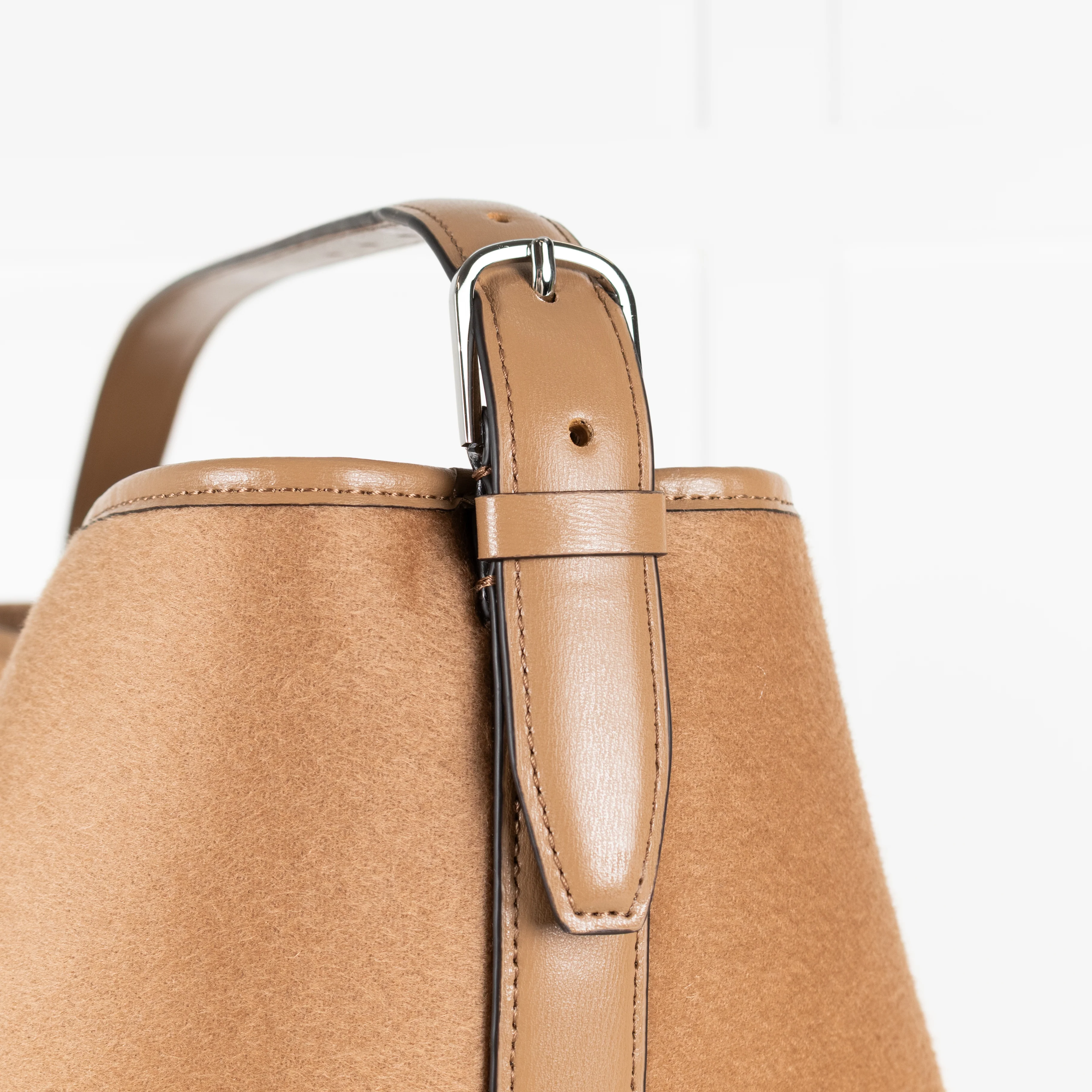 Toteme Camel Wool Felted Leather Trim Belted Tote Bag - Image 14