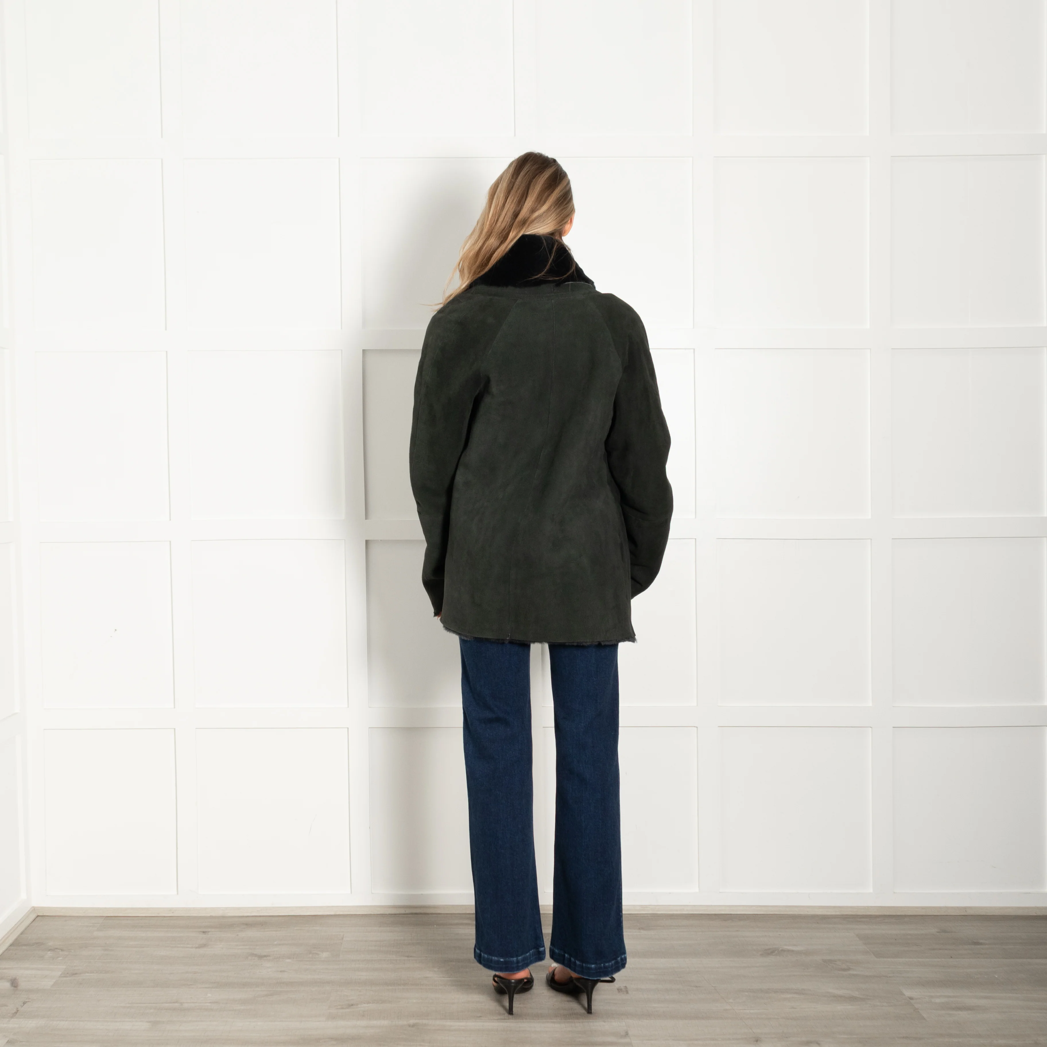 Unbranded Black/Green Reversible Shearling Coat - Image 5