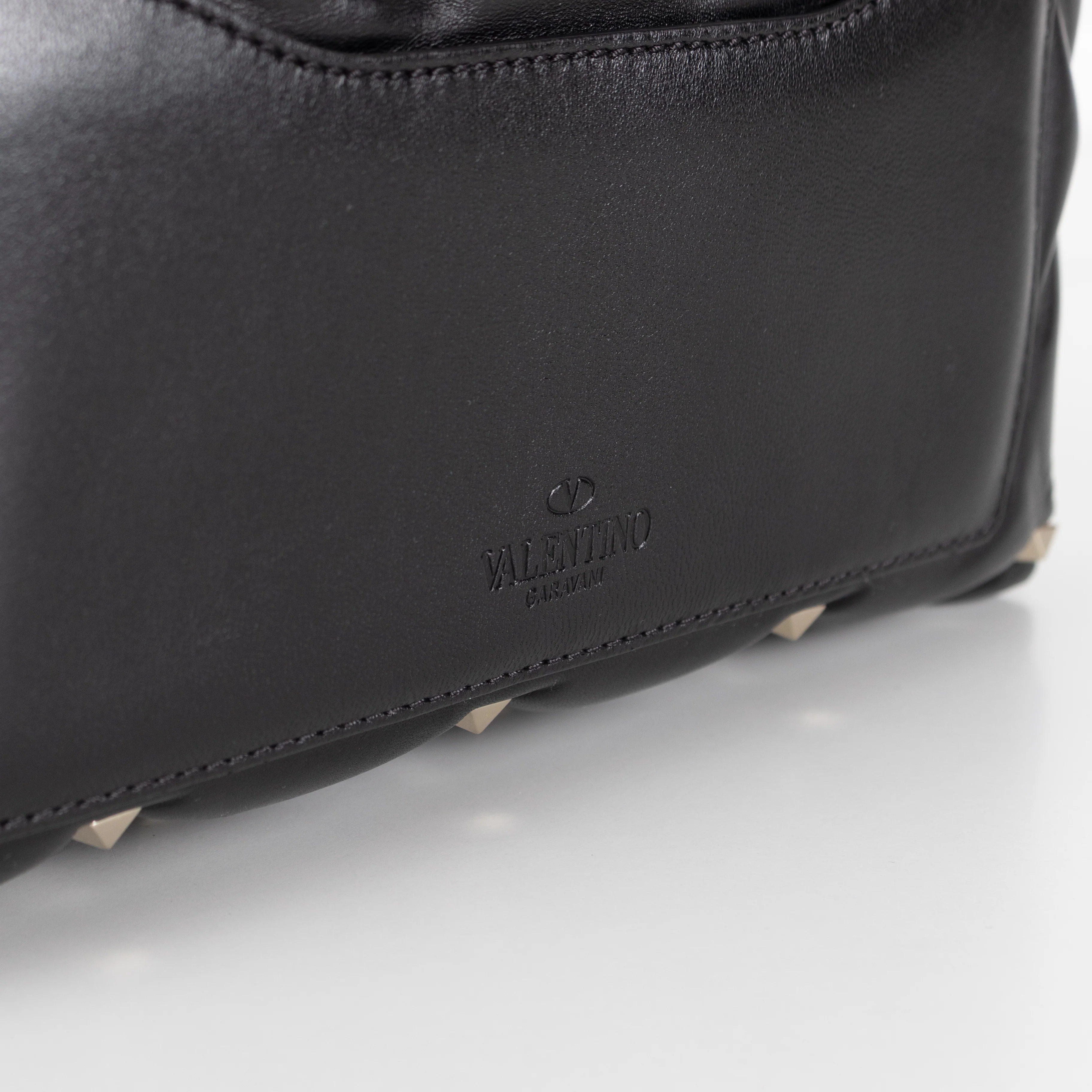 Valentino Garavani Black Candystud Quilted Leather Shoulder Bag - Image 13