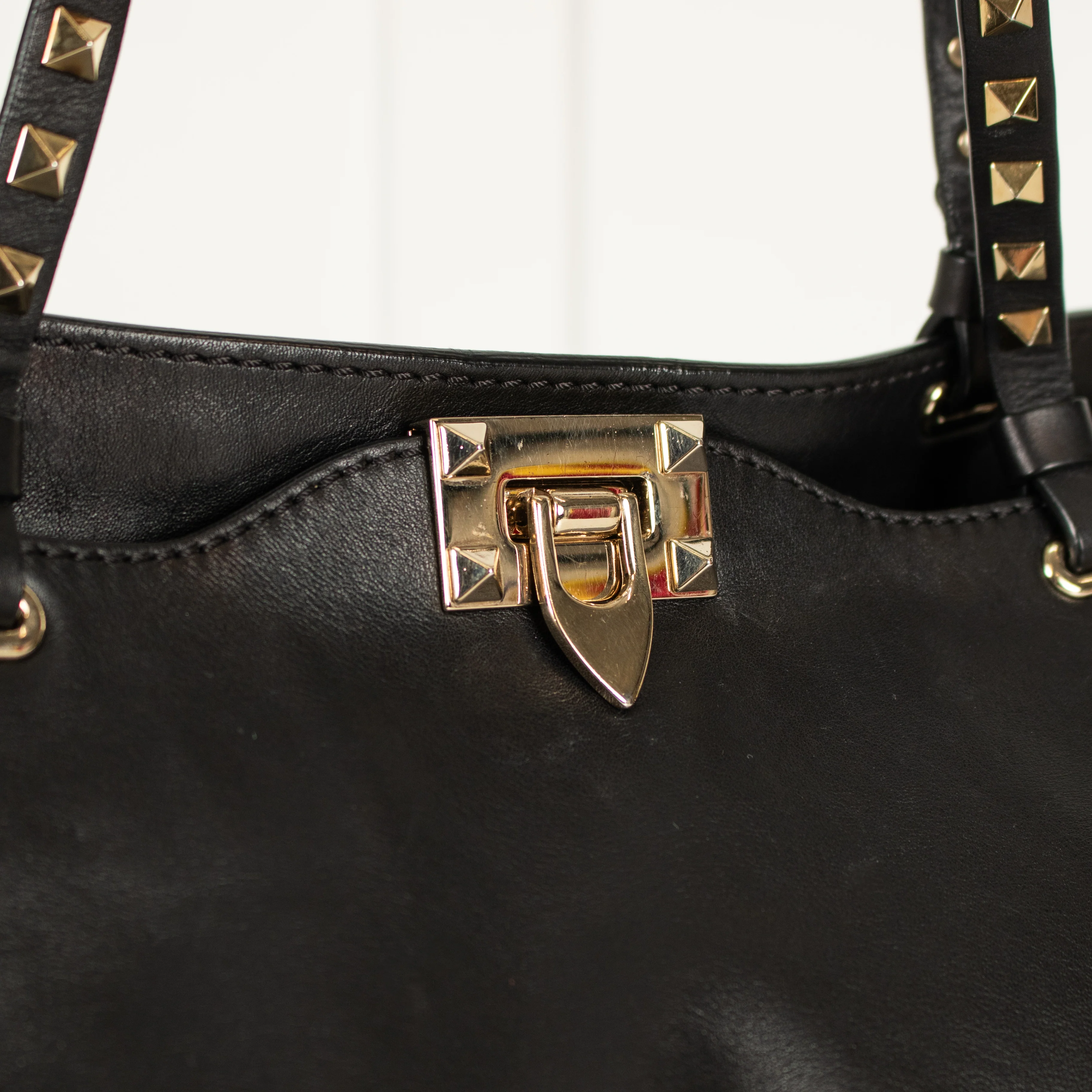 Valentino Garavani Black Rockstud Tote Handbag With Gold Tone Studs - Image 11
