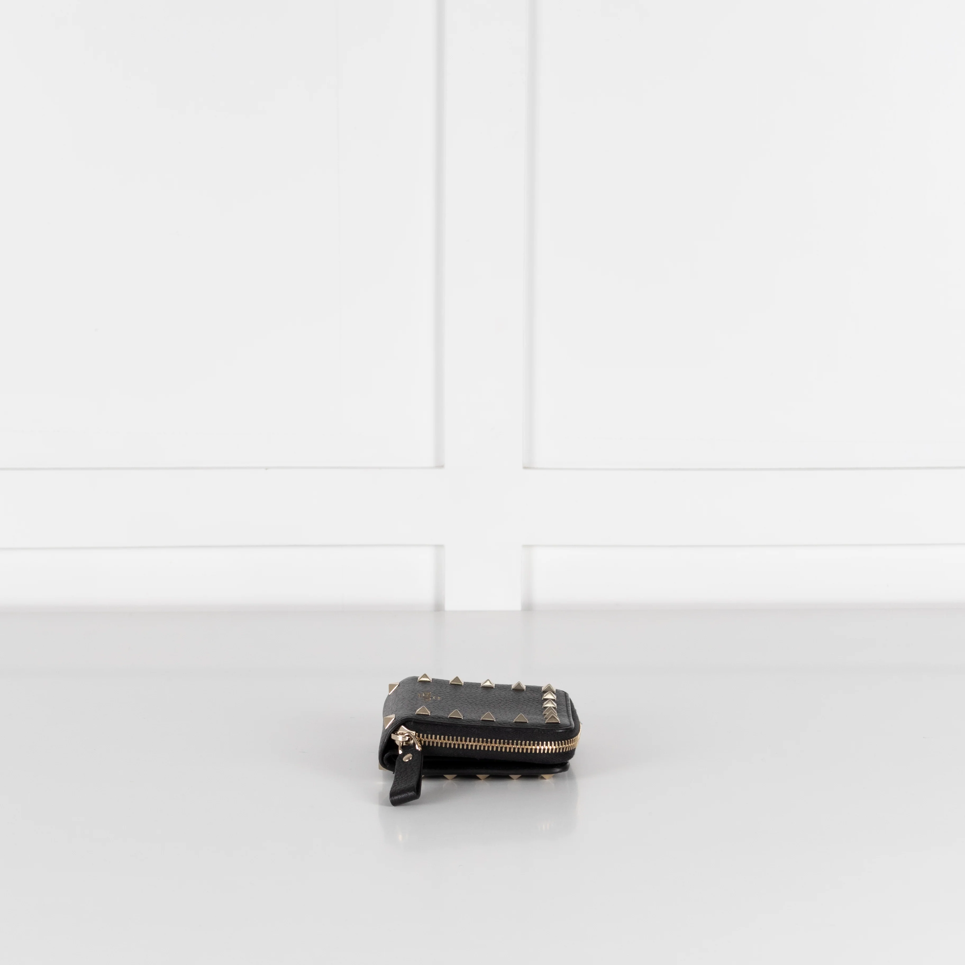 Valentino Grained Rockstud Zip Purse - Image 5