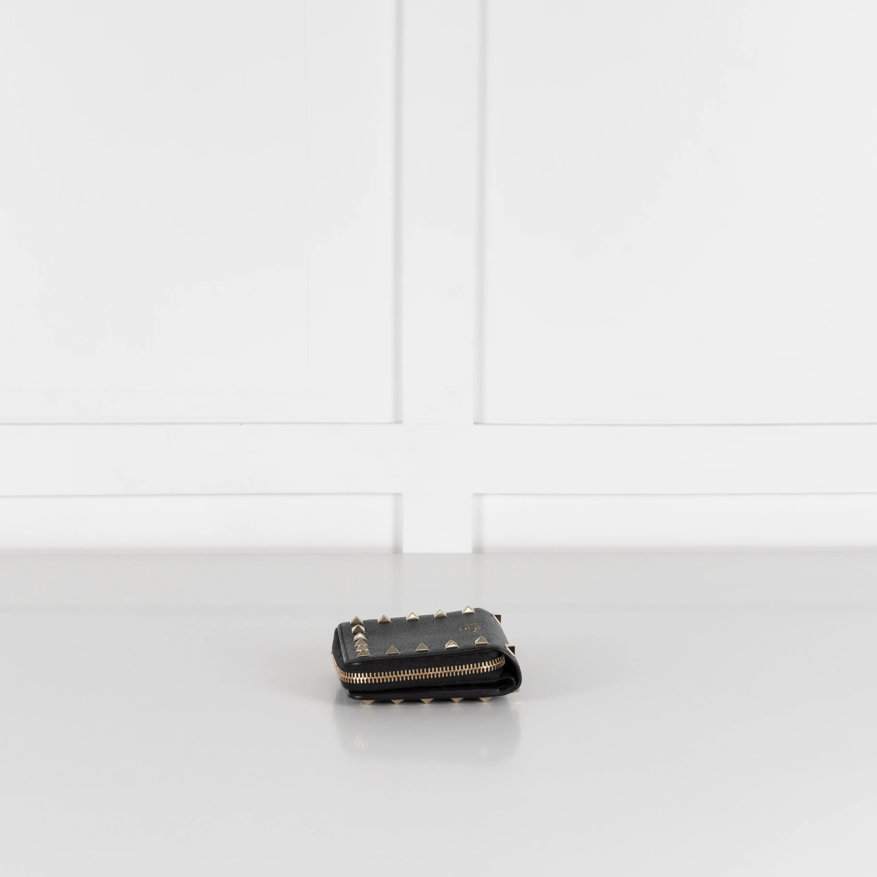 Valentino Grained Rockstud Zip Purse - Image 6