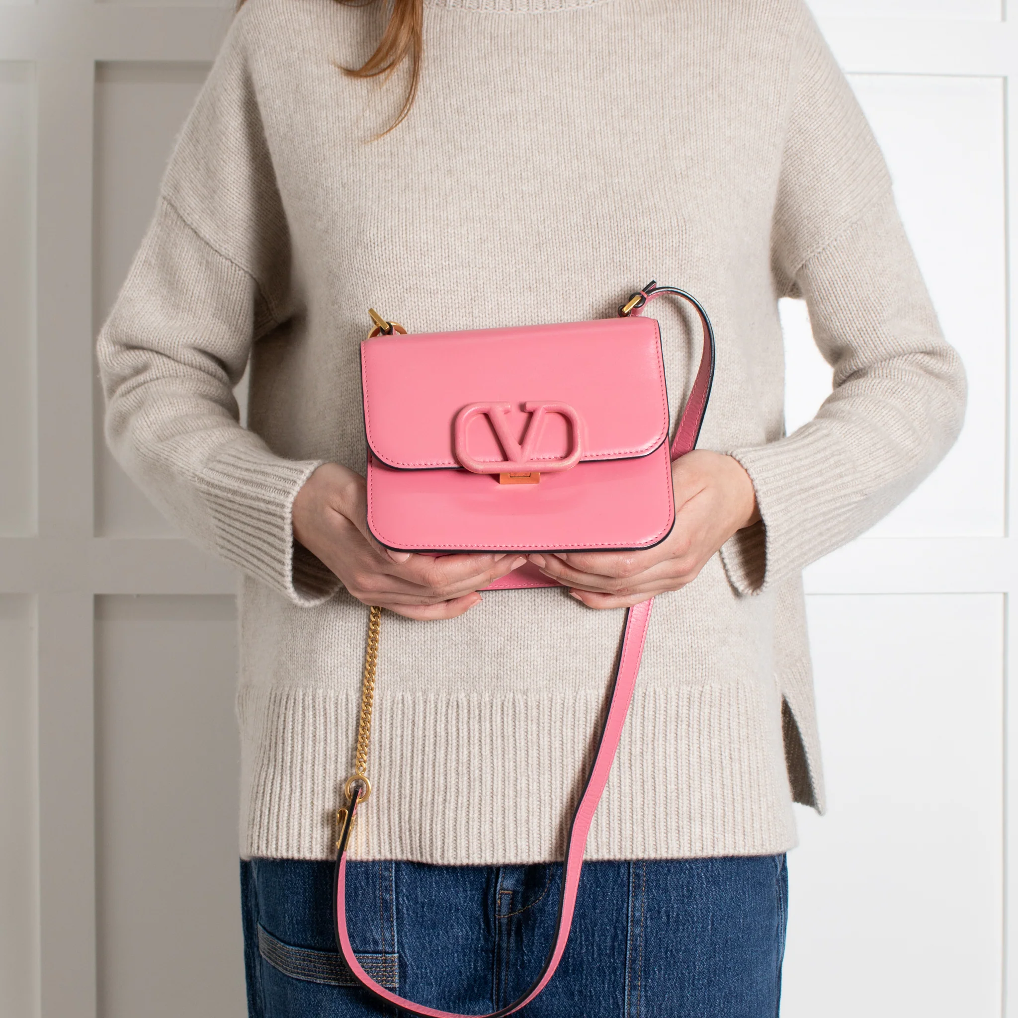 Valentino Pink V Sling Small Bag - Image 7