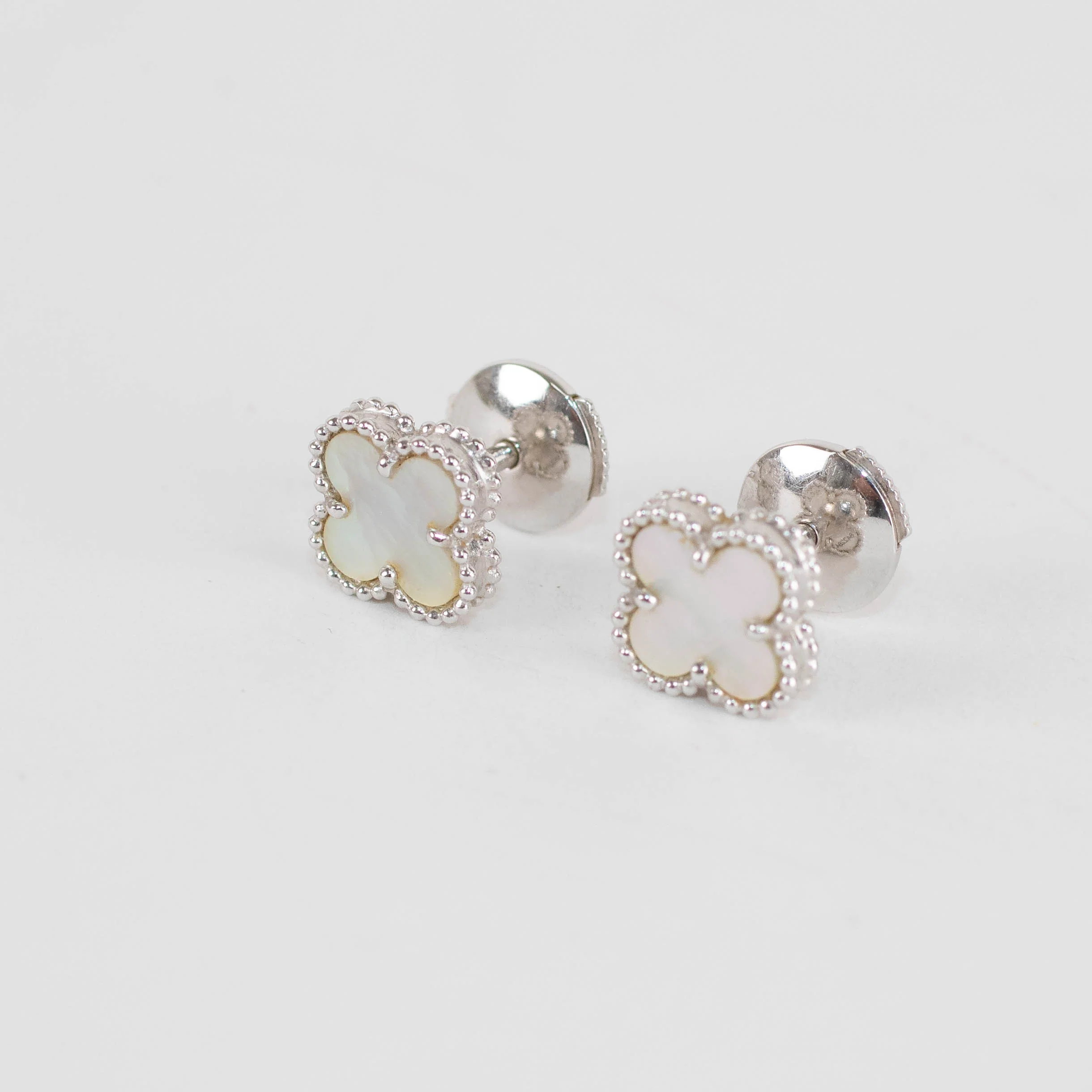 Van Cleef & Arpels 18ct White Gold Mother Of Pearl Sweet Alhambra Earstuds - Image 6