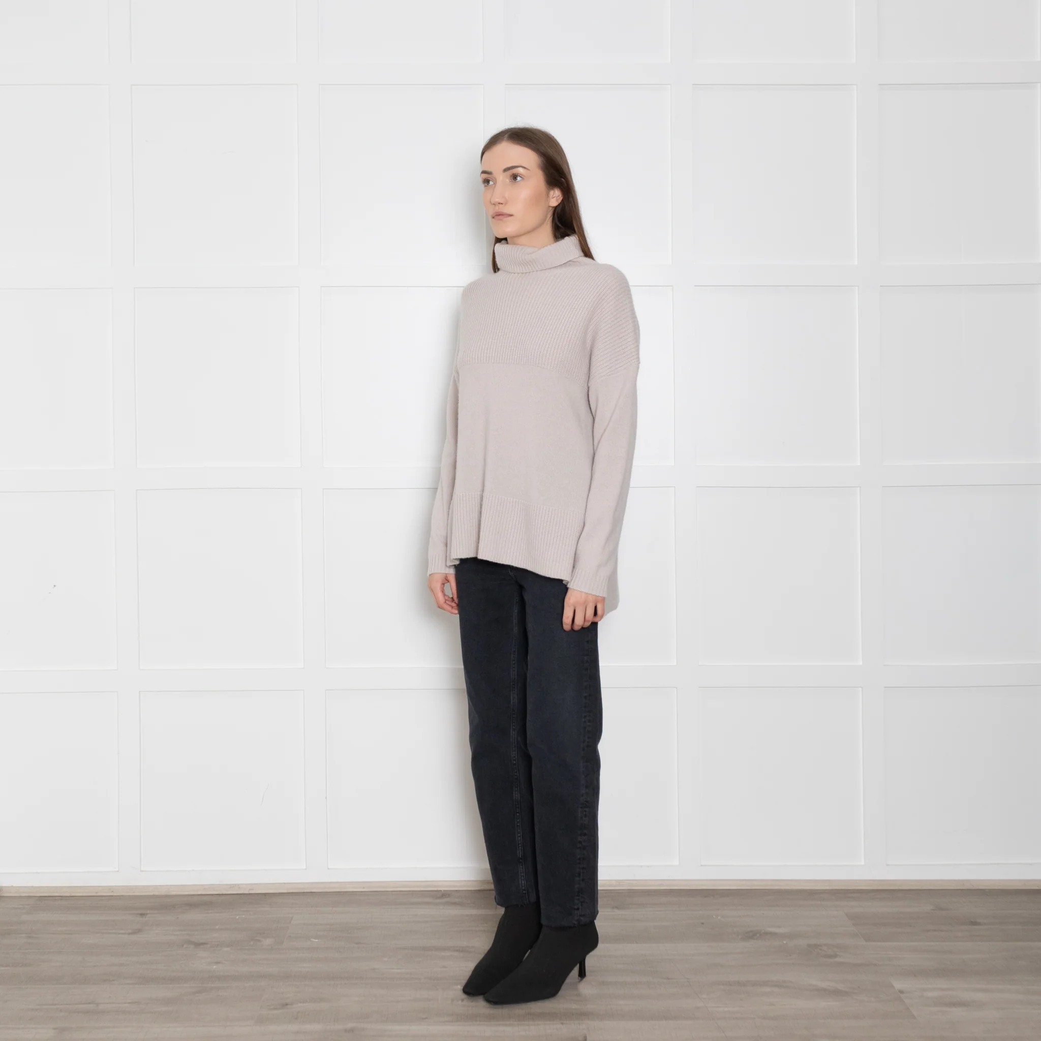Van Kukil Beige Cashmere Poloneck Jumper - Image 3