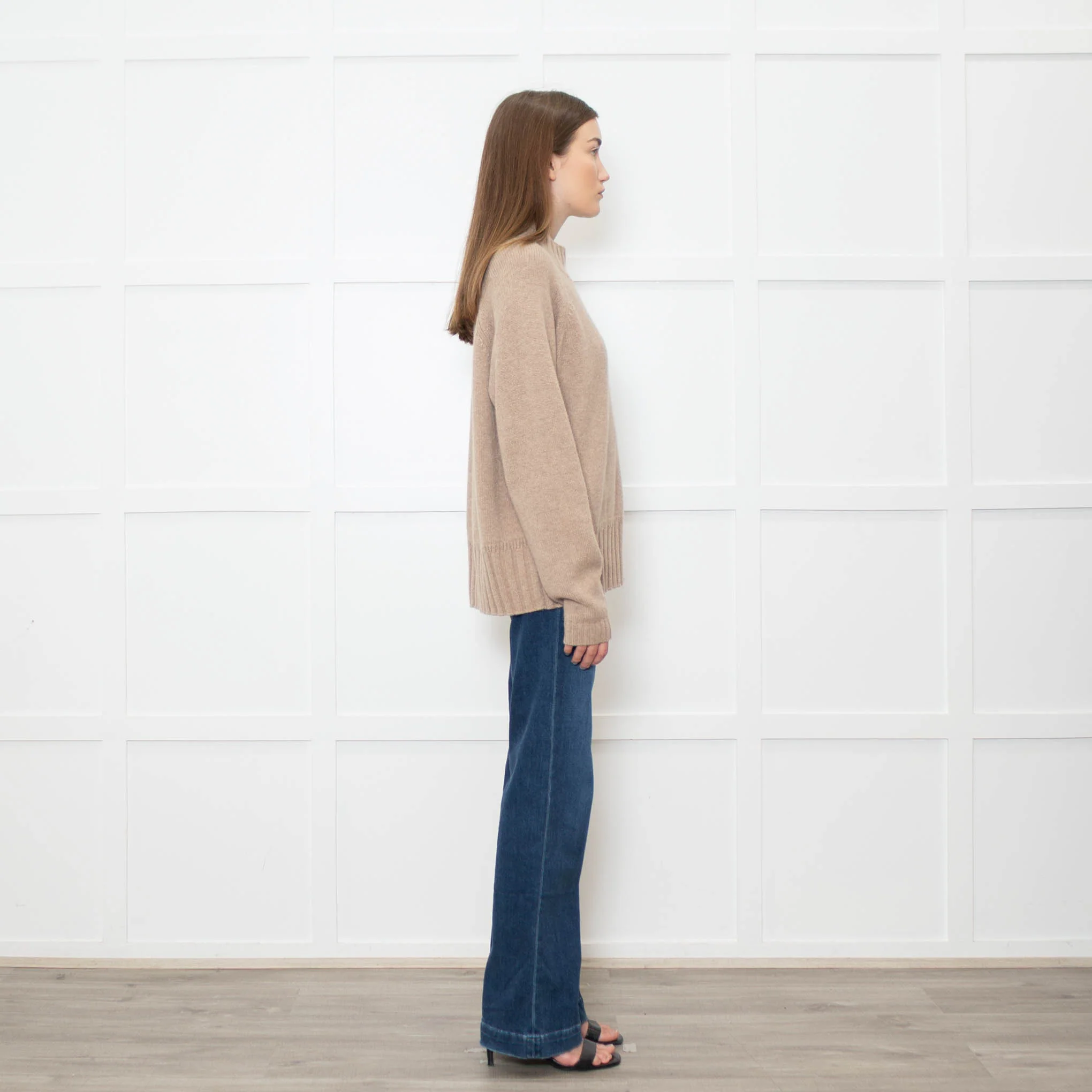 Van Kukil Oatmeal Wide Rib Roundneck Jumper - Image 6