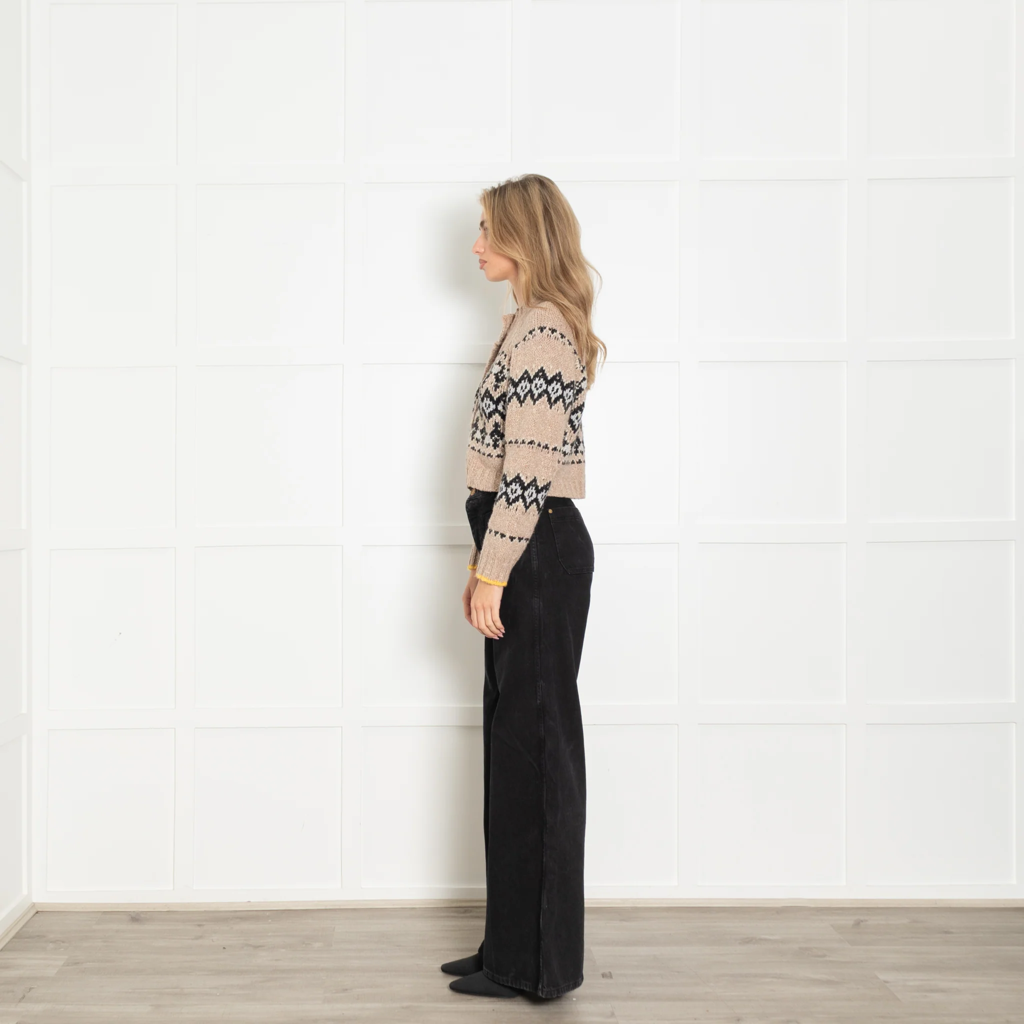 Vanessa Bruno Beige With Grey/Black Pattern Wool Mix Crop Cardigan - Image 4