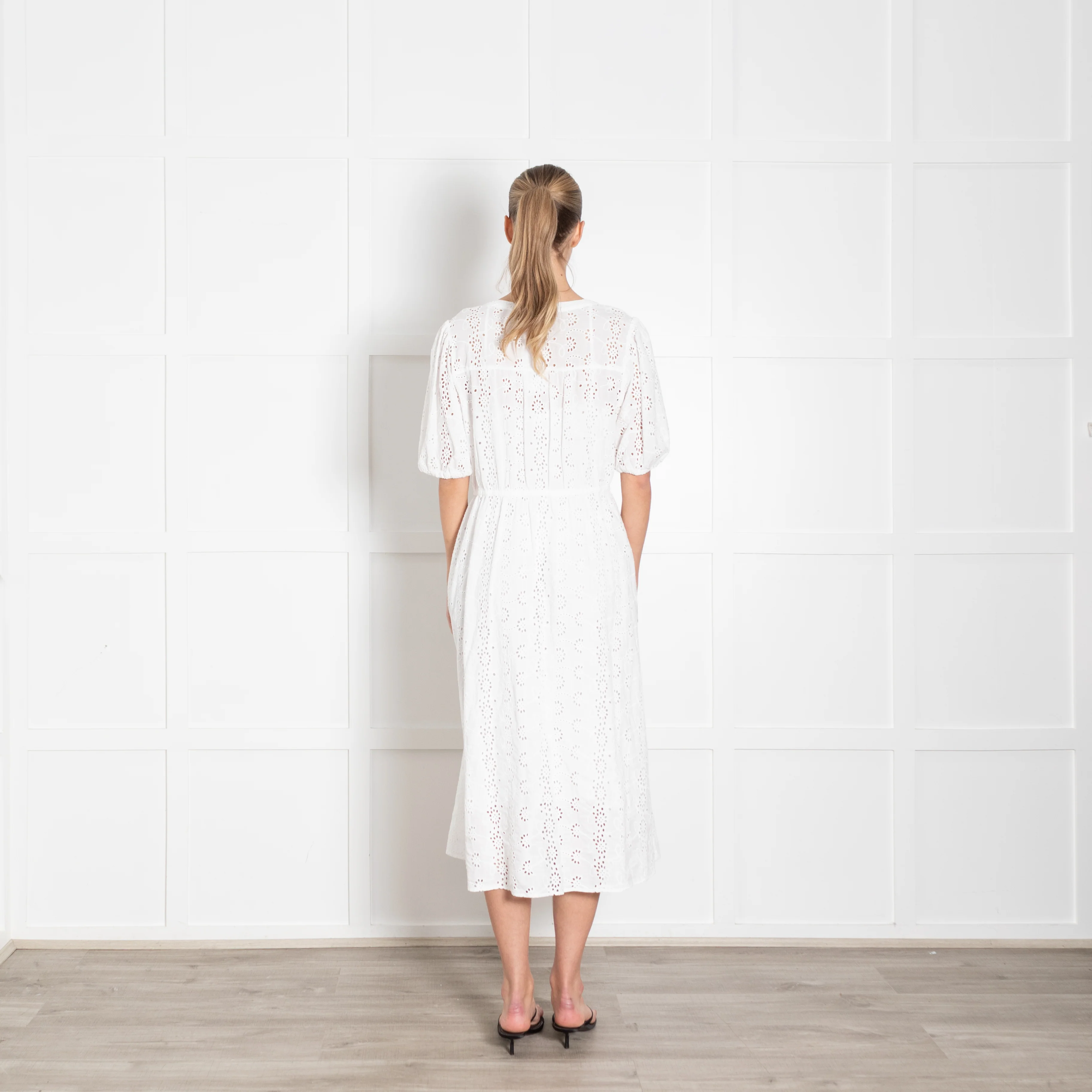 Velvet by Graham and Spencer White Broderie Anglaise Midi Dress - Image 5