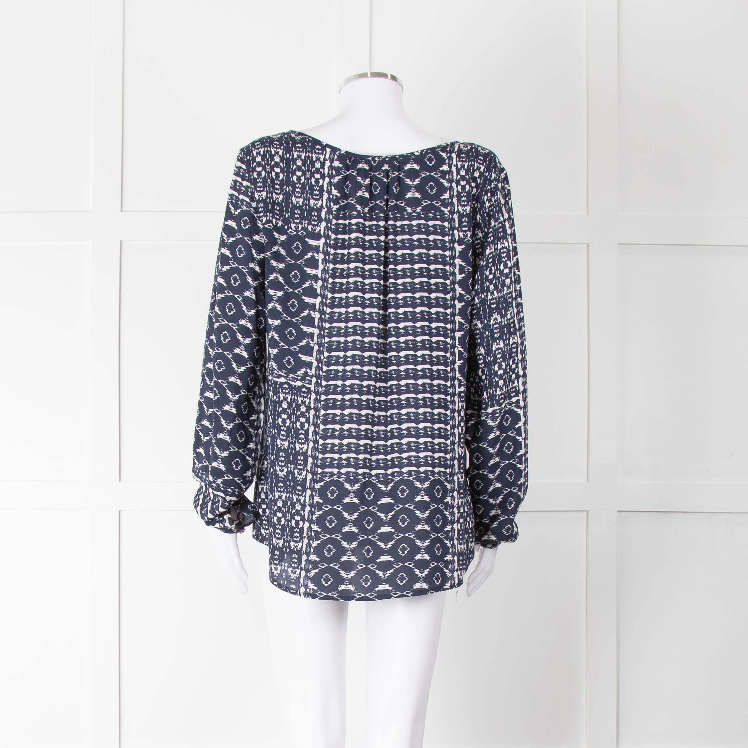 Velvet Navy White Geometric Print Long Sleeve Top - Image 5