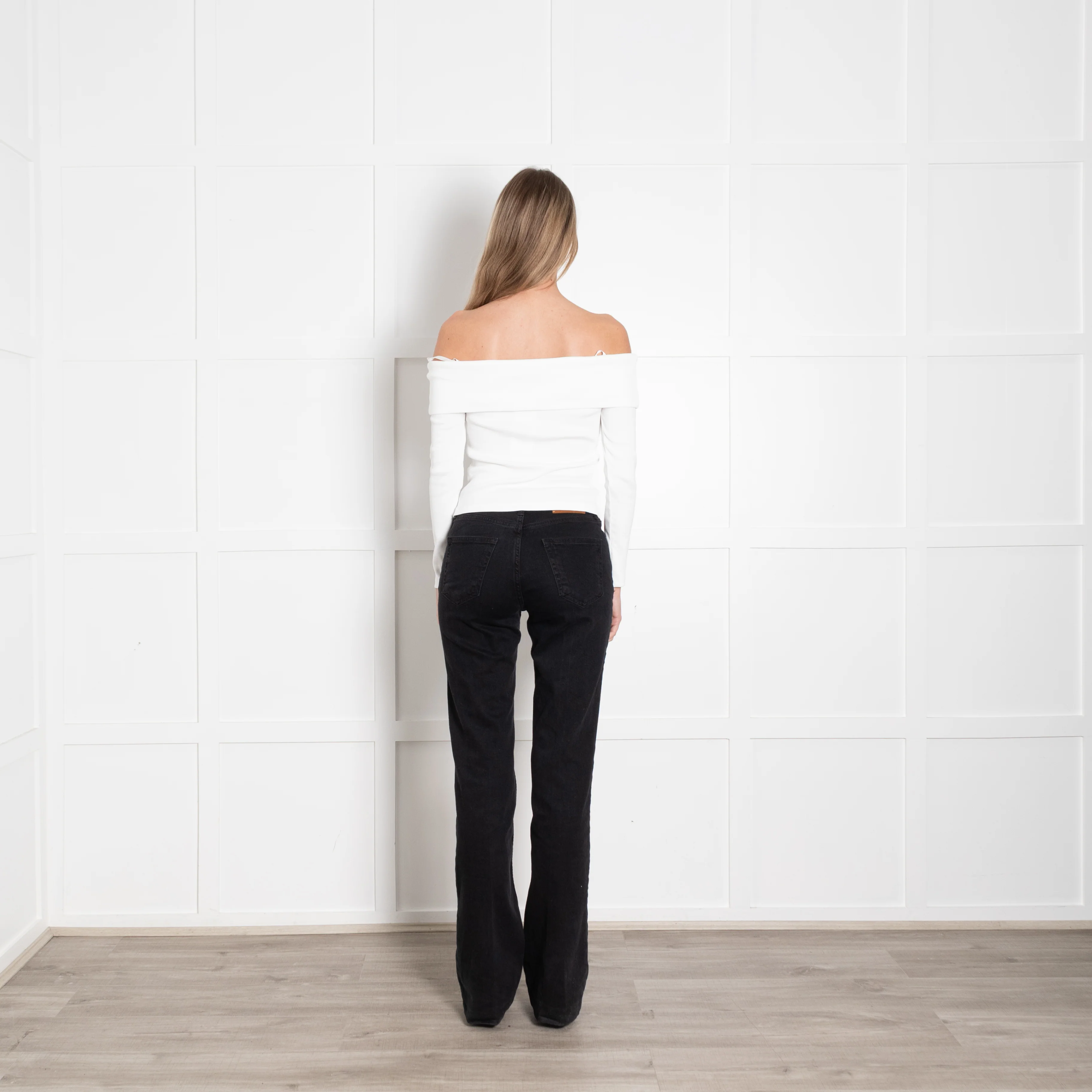 Veronica Beard Jeans Cream Off The Shoulder Long Sleeve Top - Image 5