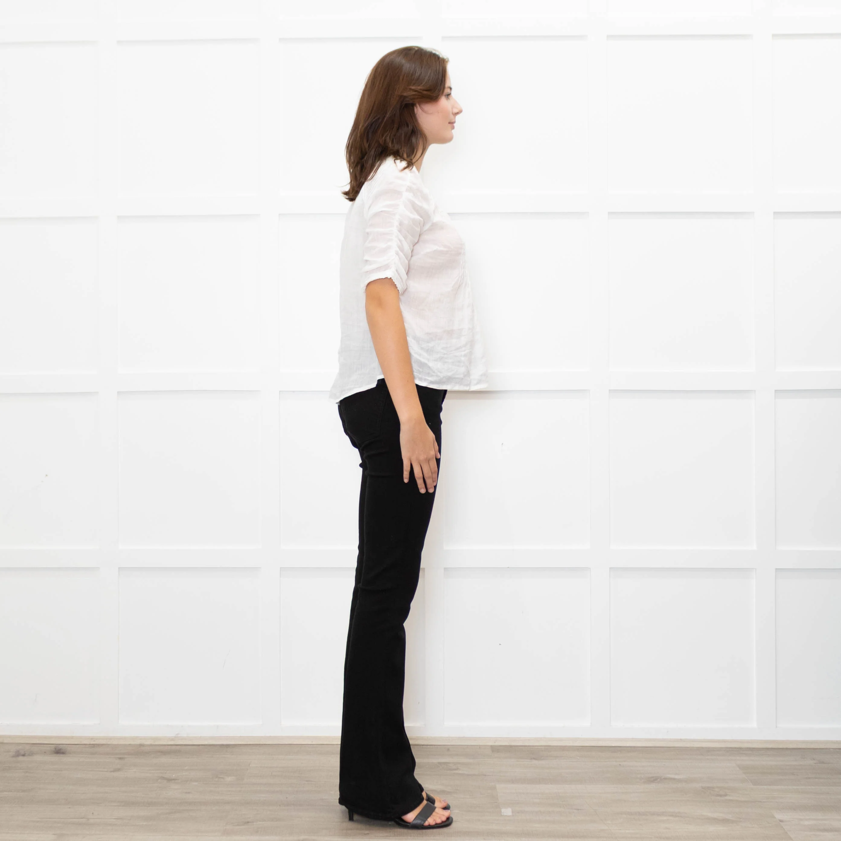 Veronica Beard White Cotton Pintuck Blouse with Gathered Sleeves - Image 6