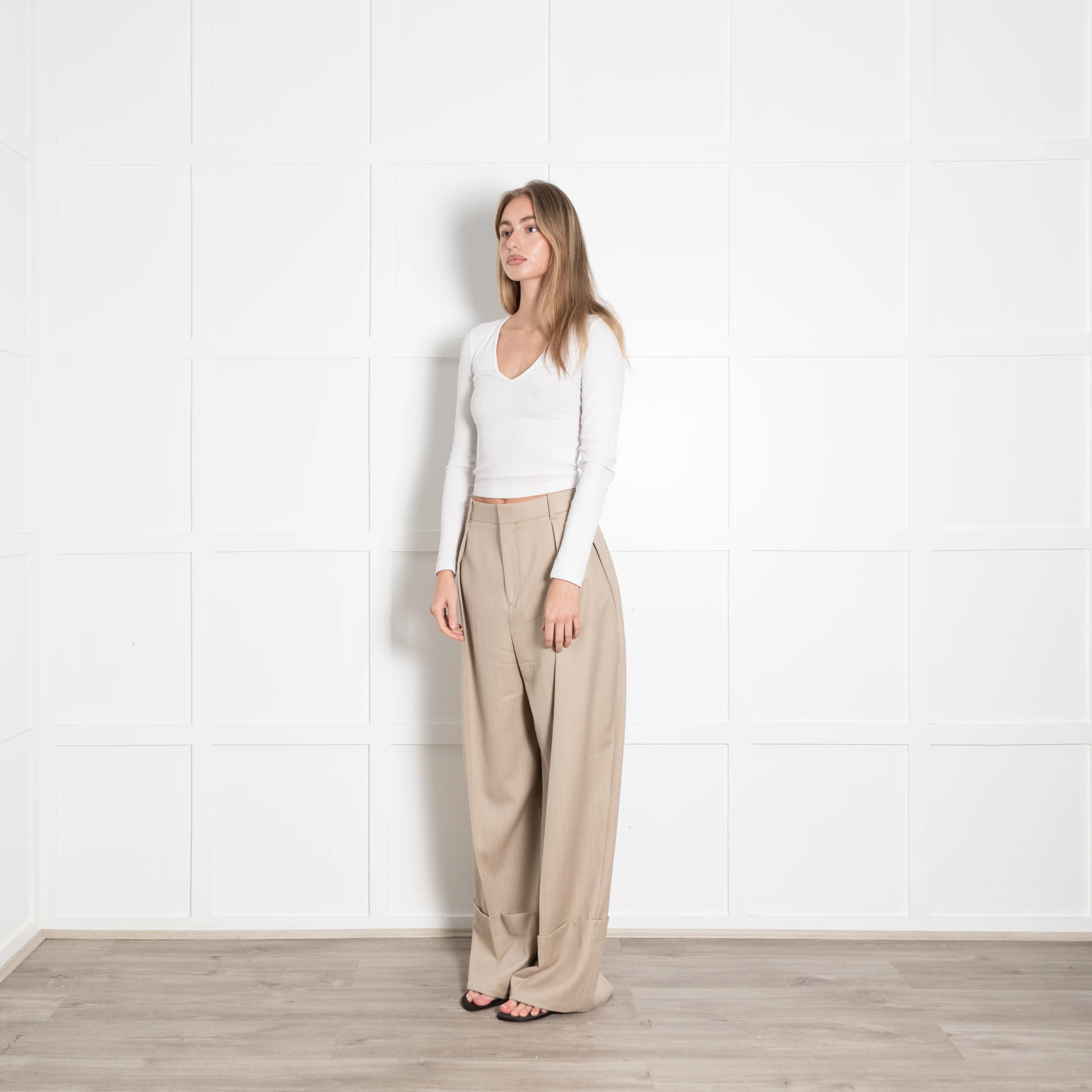 Victoria Beckham Beige Wide Leg Pleat Front Trouser With Turn Up - Image 3