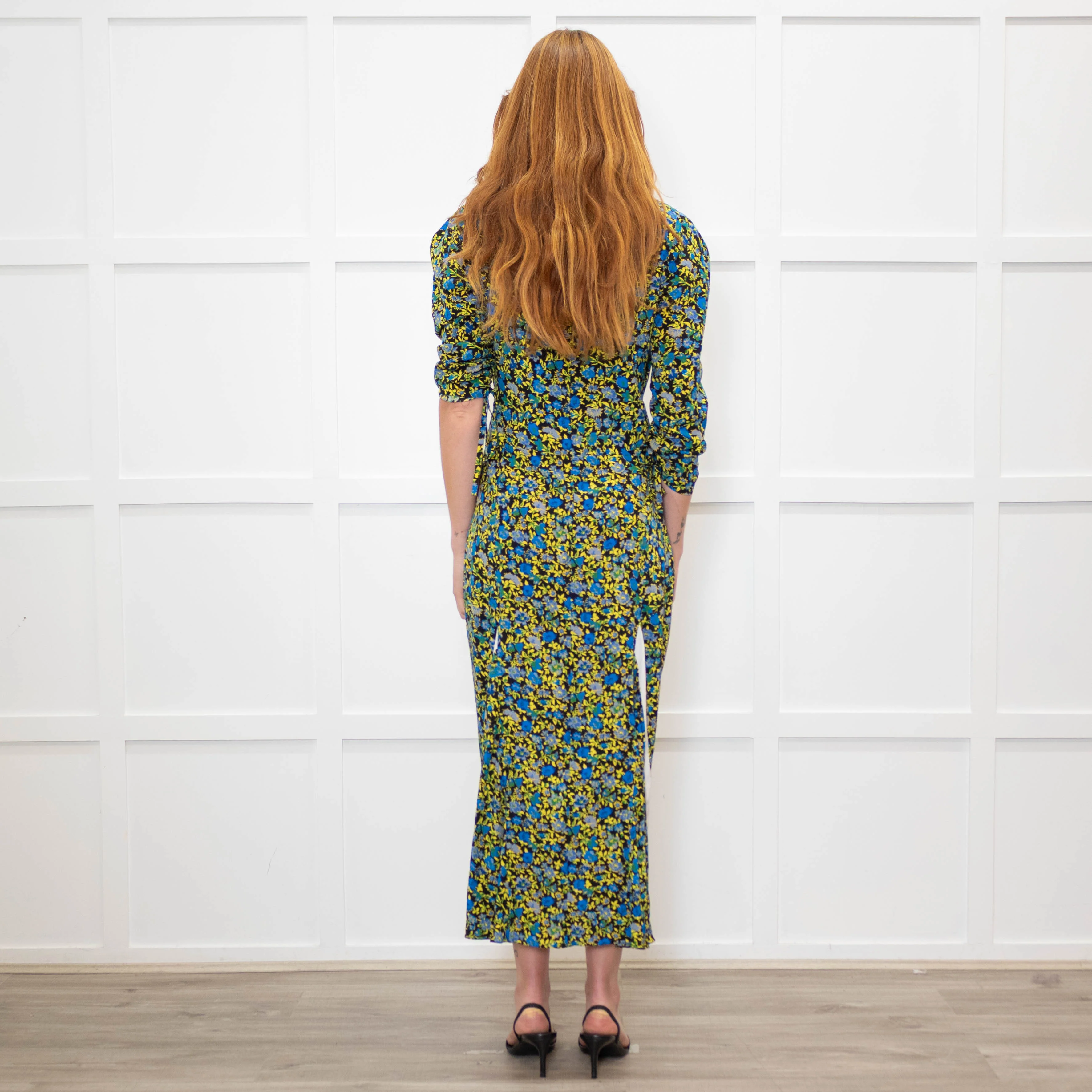 Victoria Beckham Black Blue Yellow Floral Long Sleeve Silk Dress - Image 5