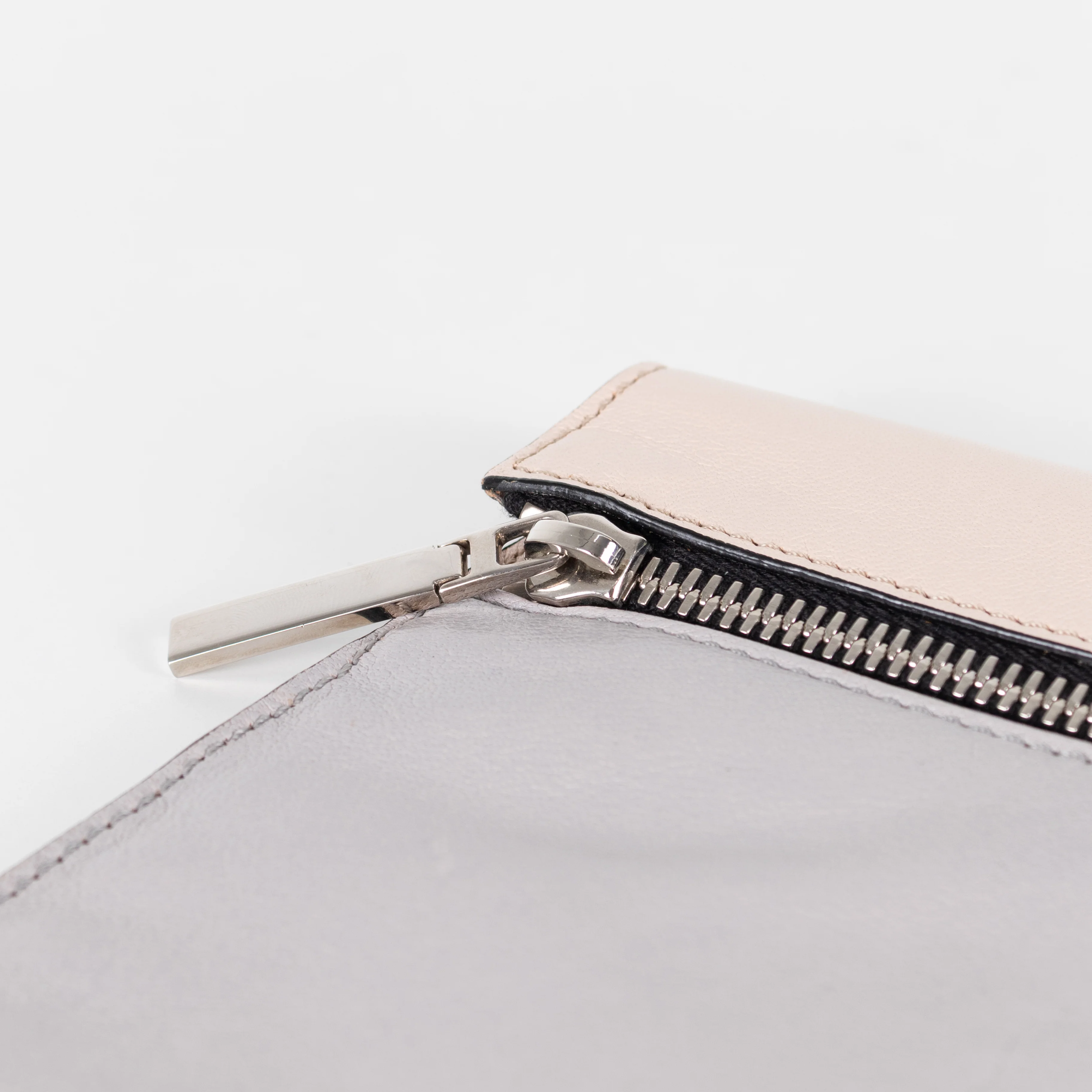 Victoria Beckham Pale Grey And Pink Leather Clutch Bag - Image 7
