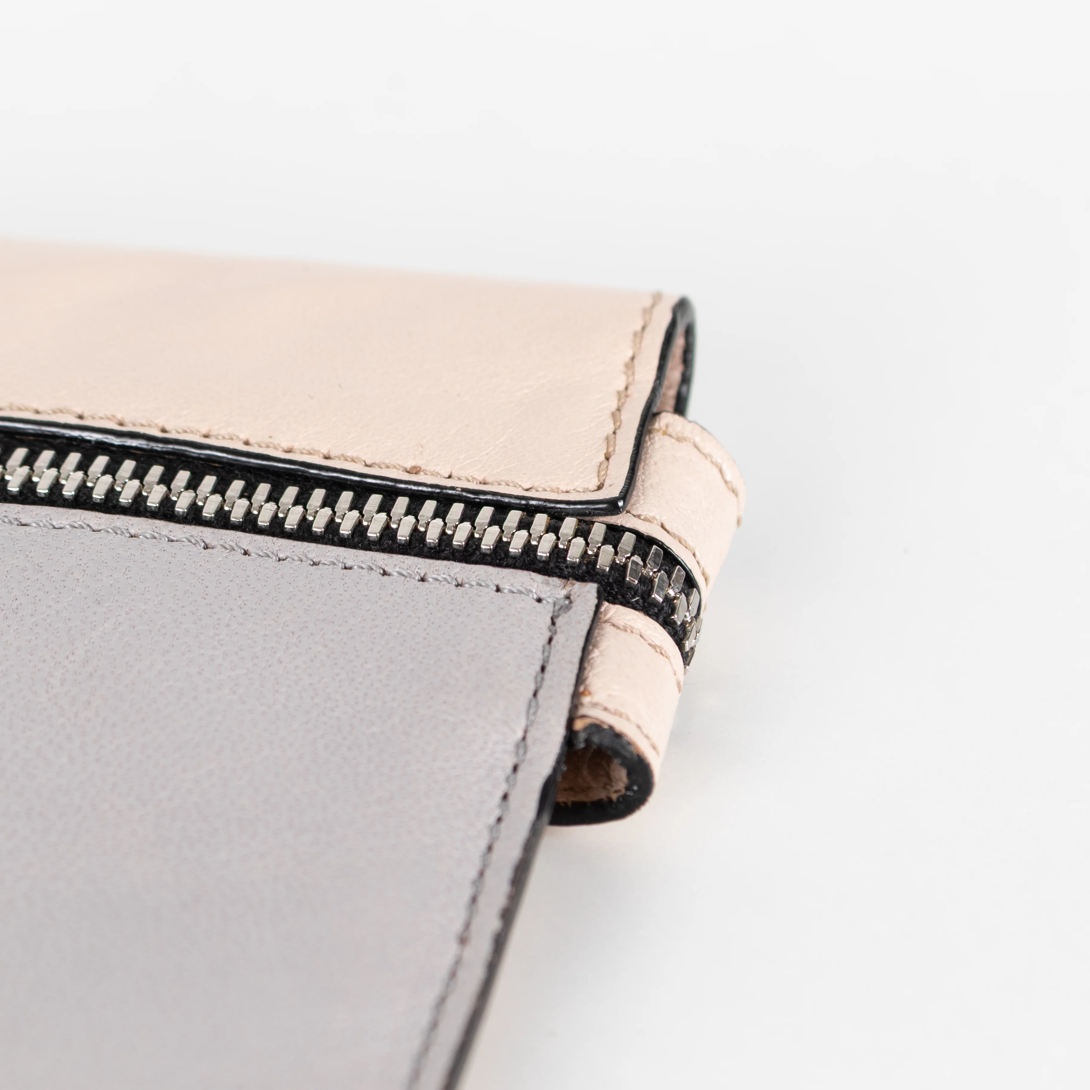 Victoria Beckham Pale Grey And Pink Leather Clutch Bag - Image 8