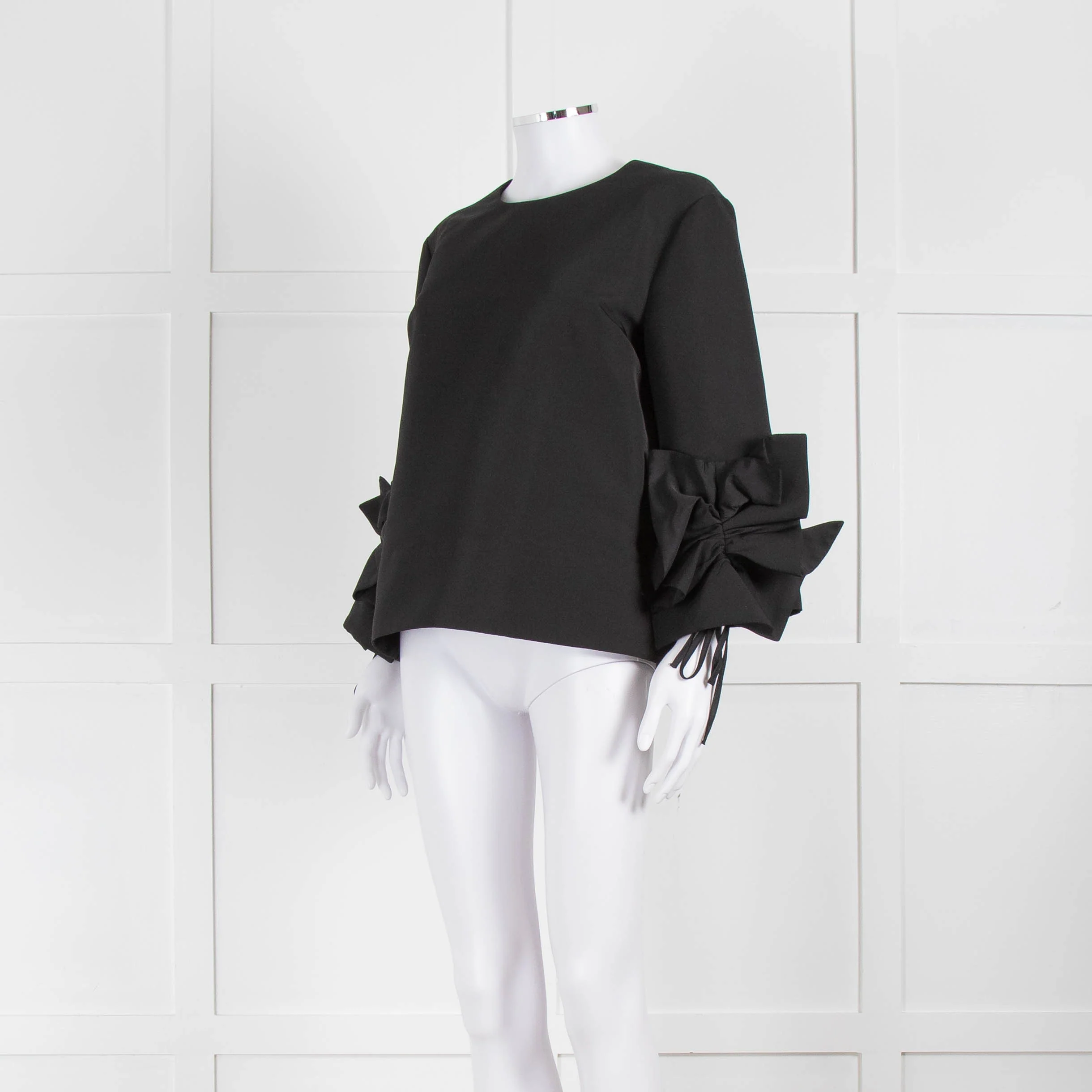 Victoria by Victoria Beckham Structured Black Blouse with Ruched Cuff Detailing - Image 8