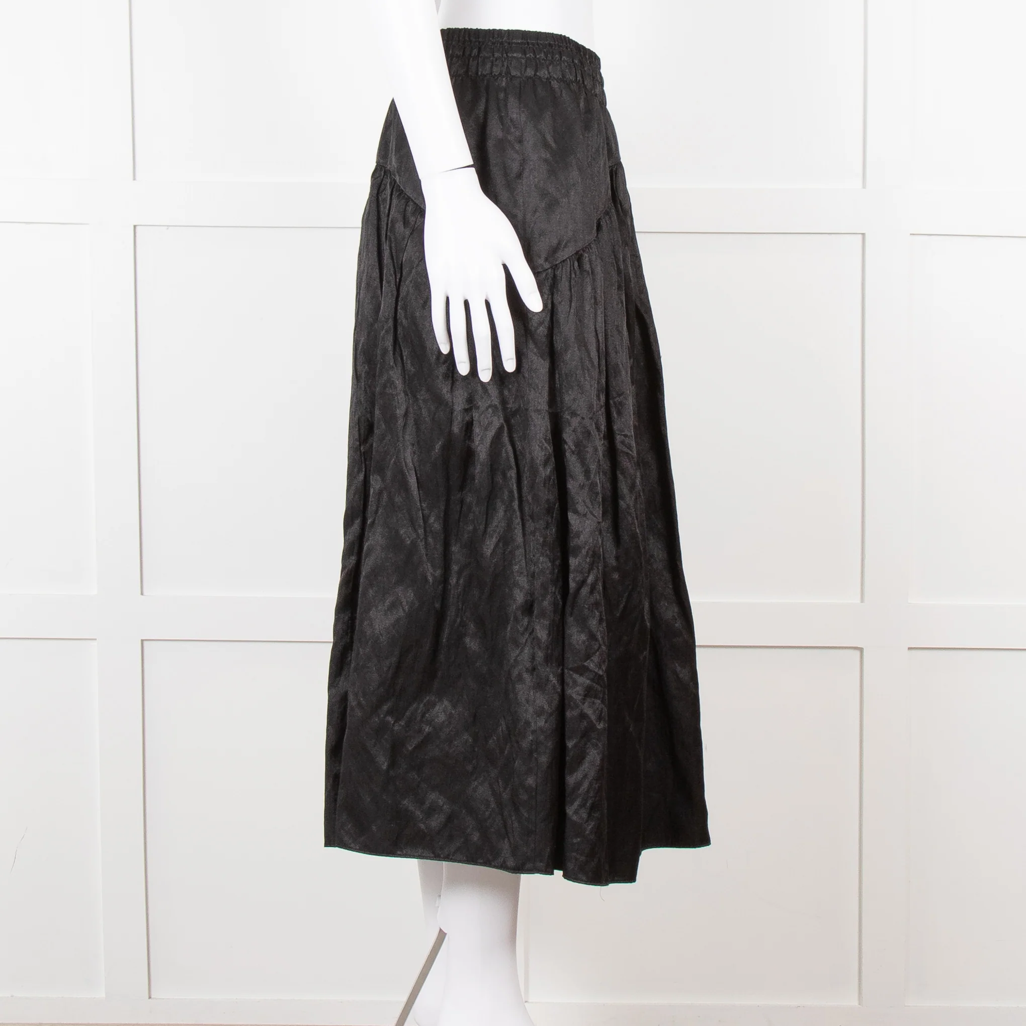 Vince Black Satin Smock Waist Midi Skirt - Image 7