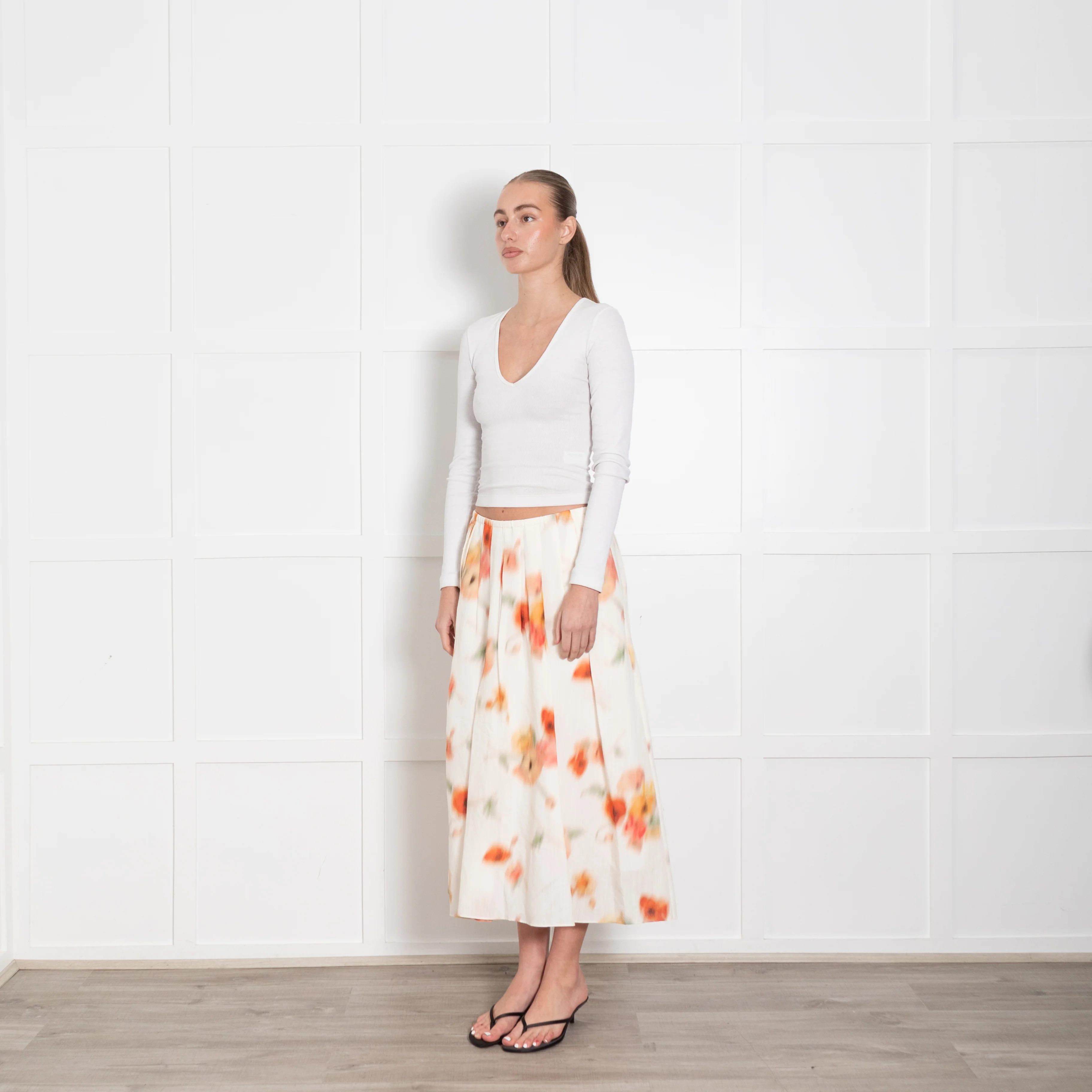 Vince Cream Orange Pleated Skirt - Image 3