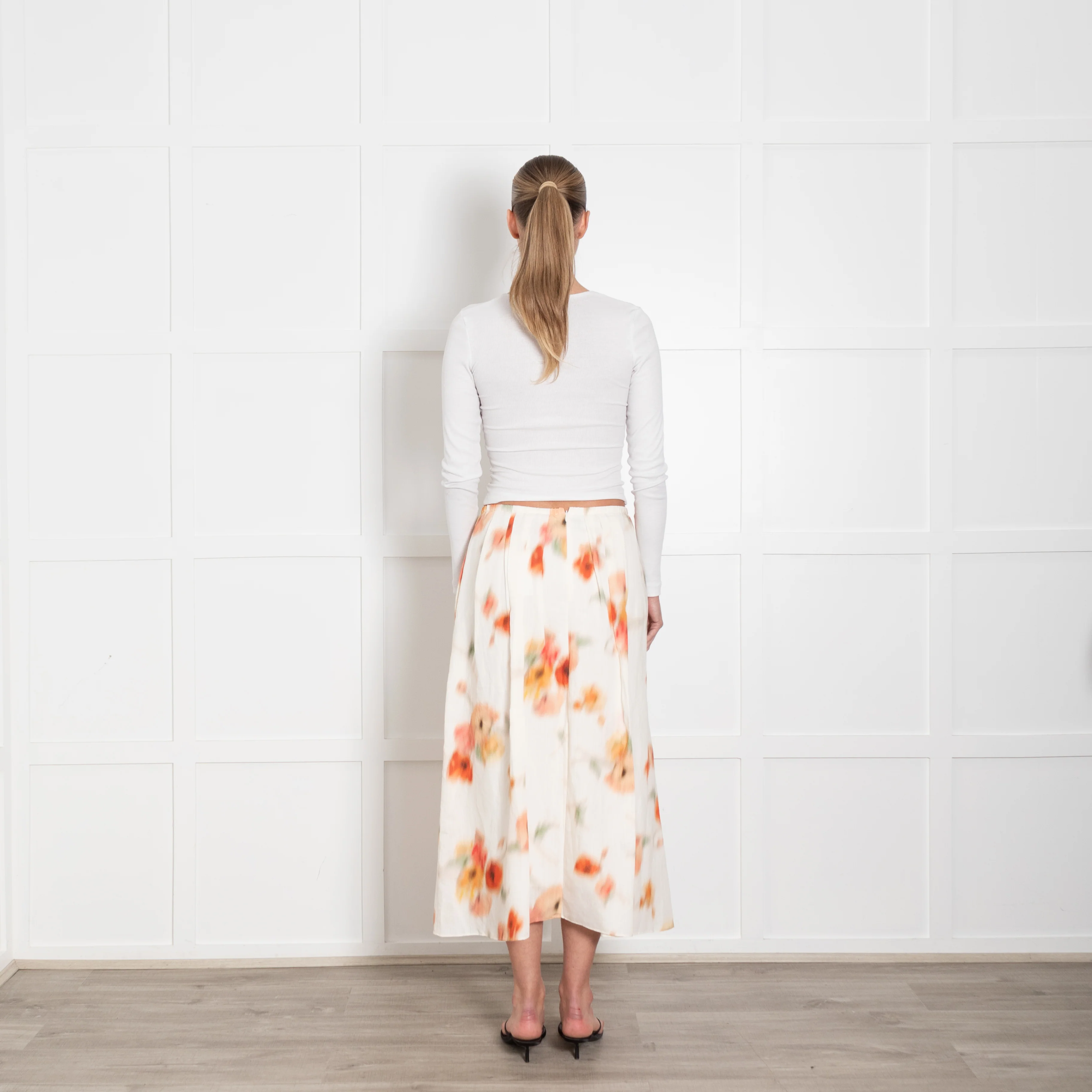 Vince Cream Orange Pleated Skirt - Image 5