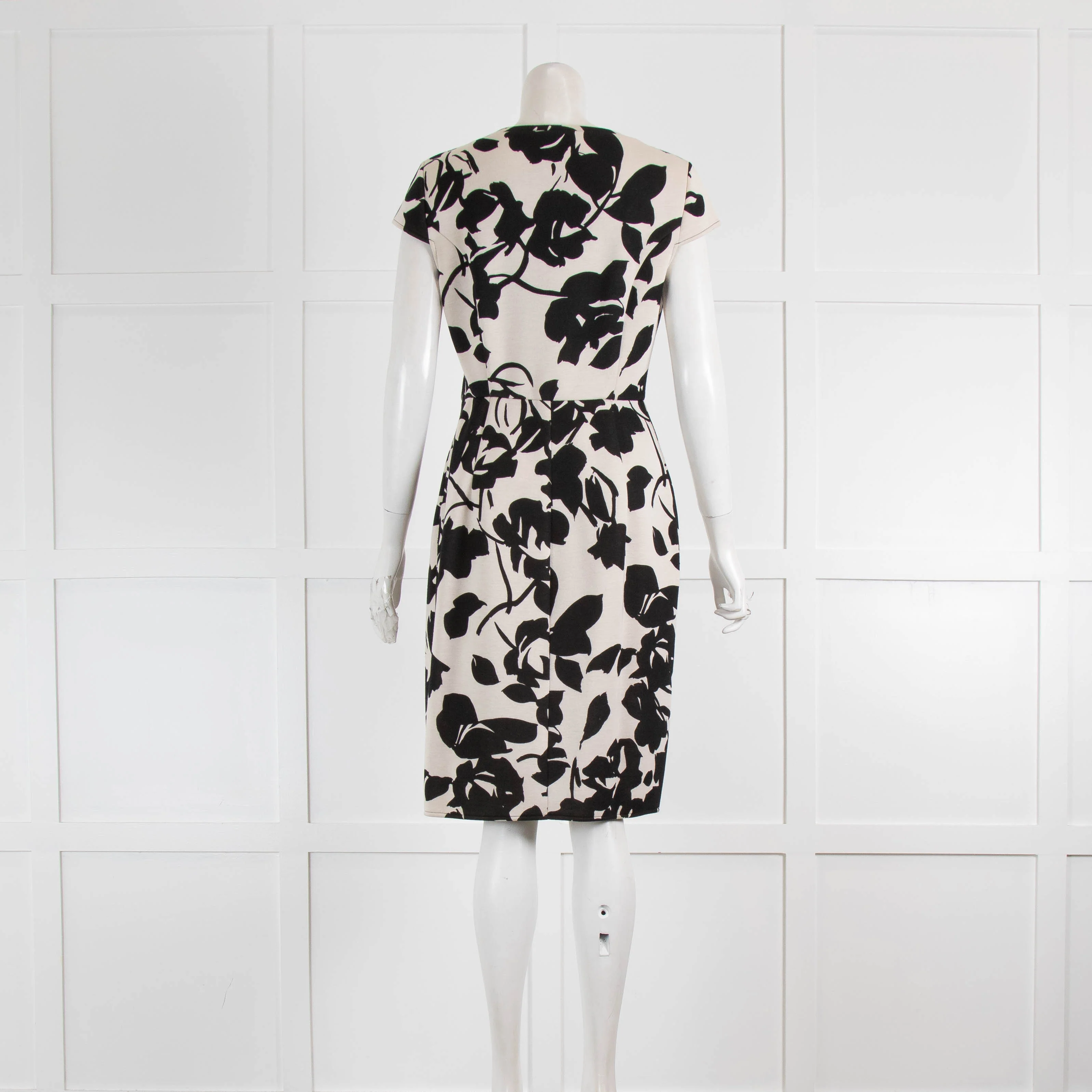 Weekend Max Mara Beige Black Floral Jersey Short Sleeve Dress - Image 3