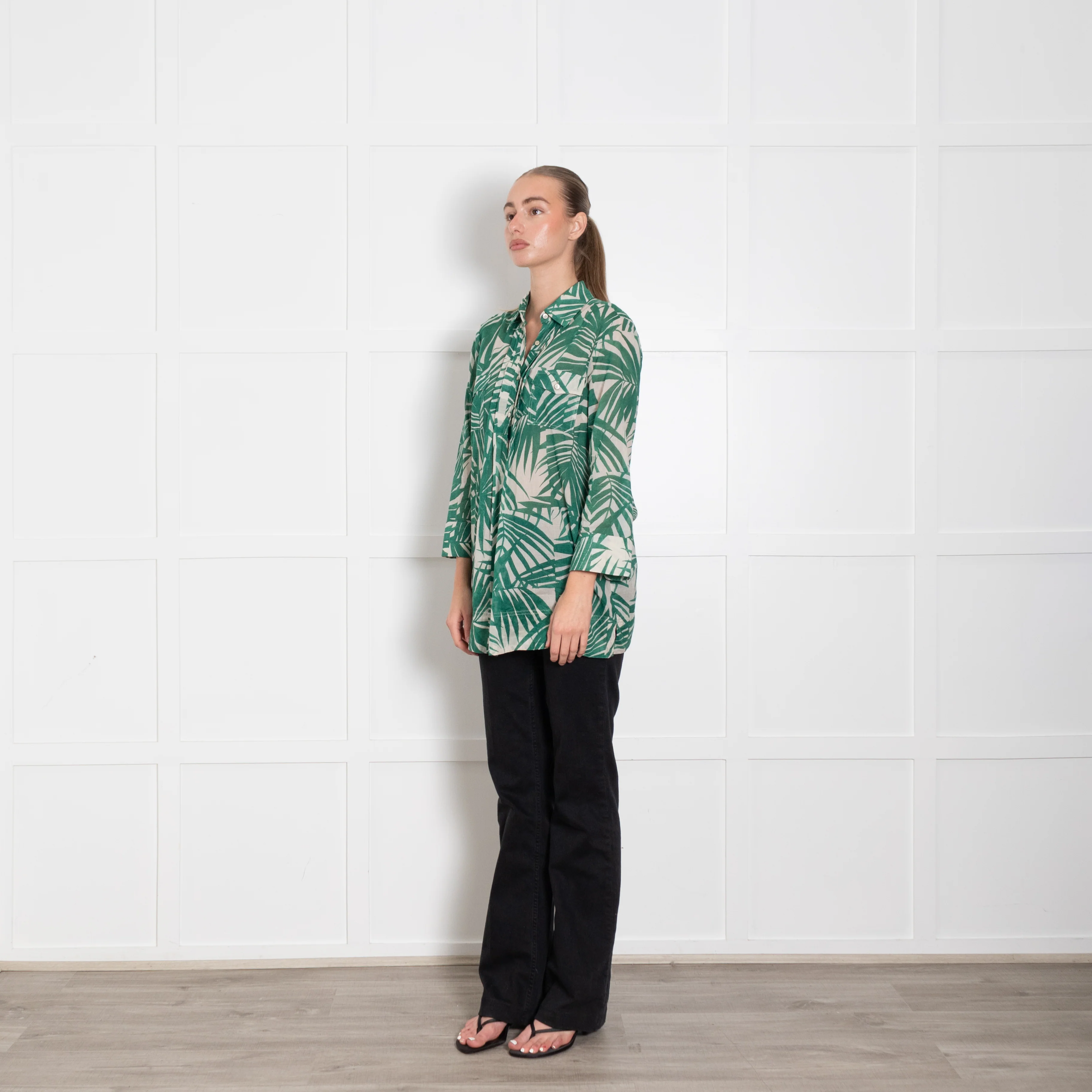 Weekend Max Mara Beige Green Palm Leaf Print Blouse - Image 3