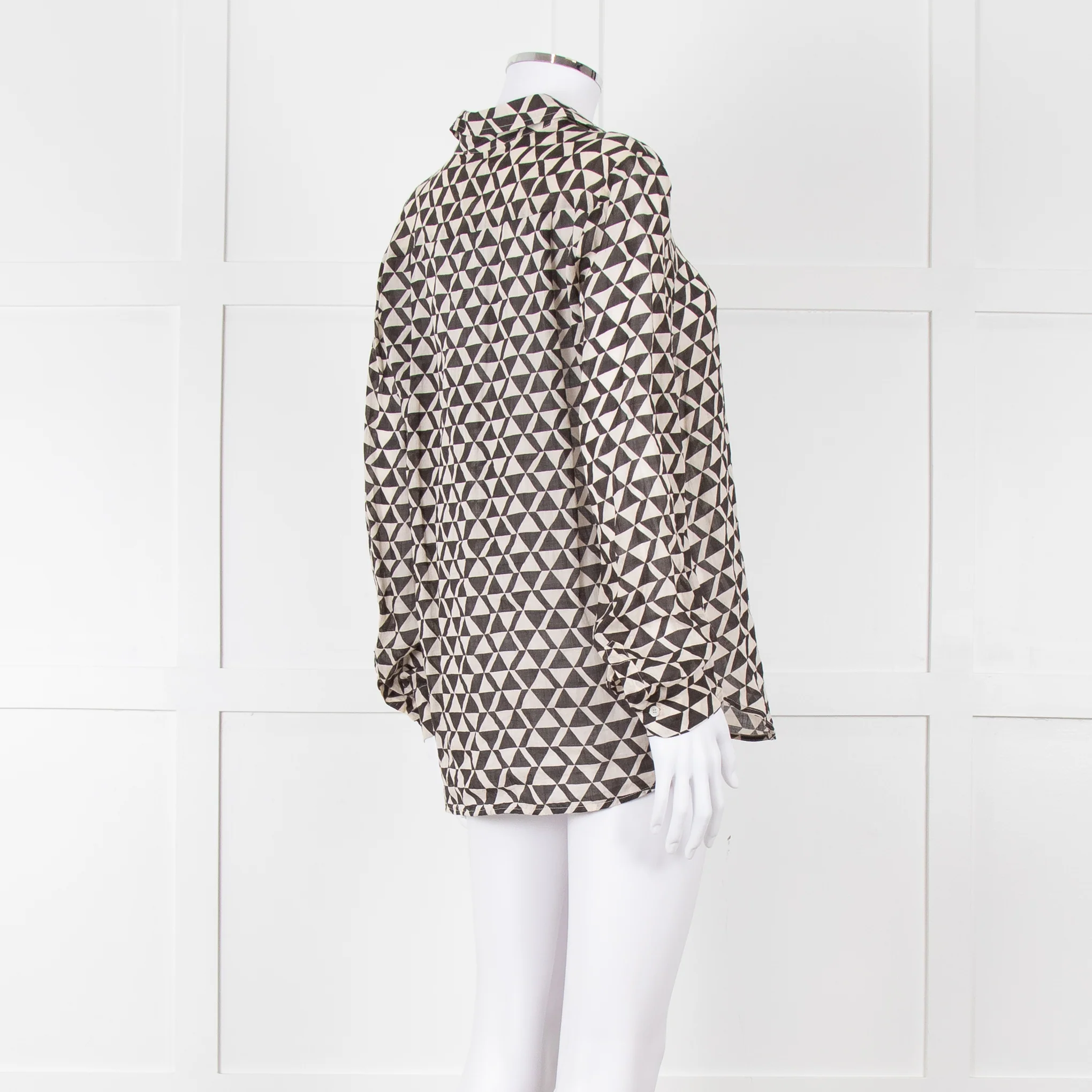 Weekend Max Mara Black And Cream Triangle Pattern Shirt - Image 6