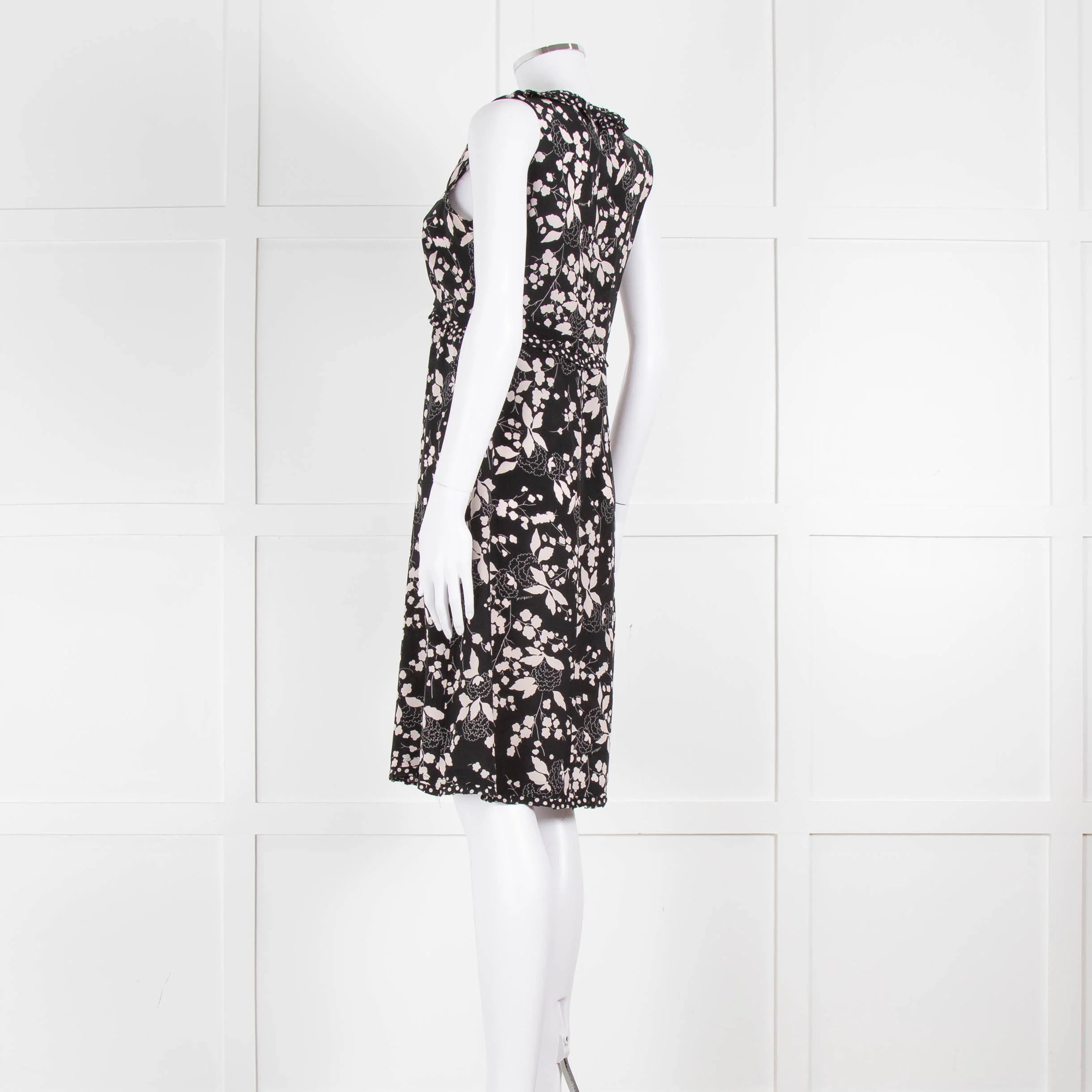 Weekend Max Mara Black Cream Floral Sleeveless Dress - Image 7