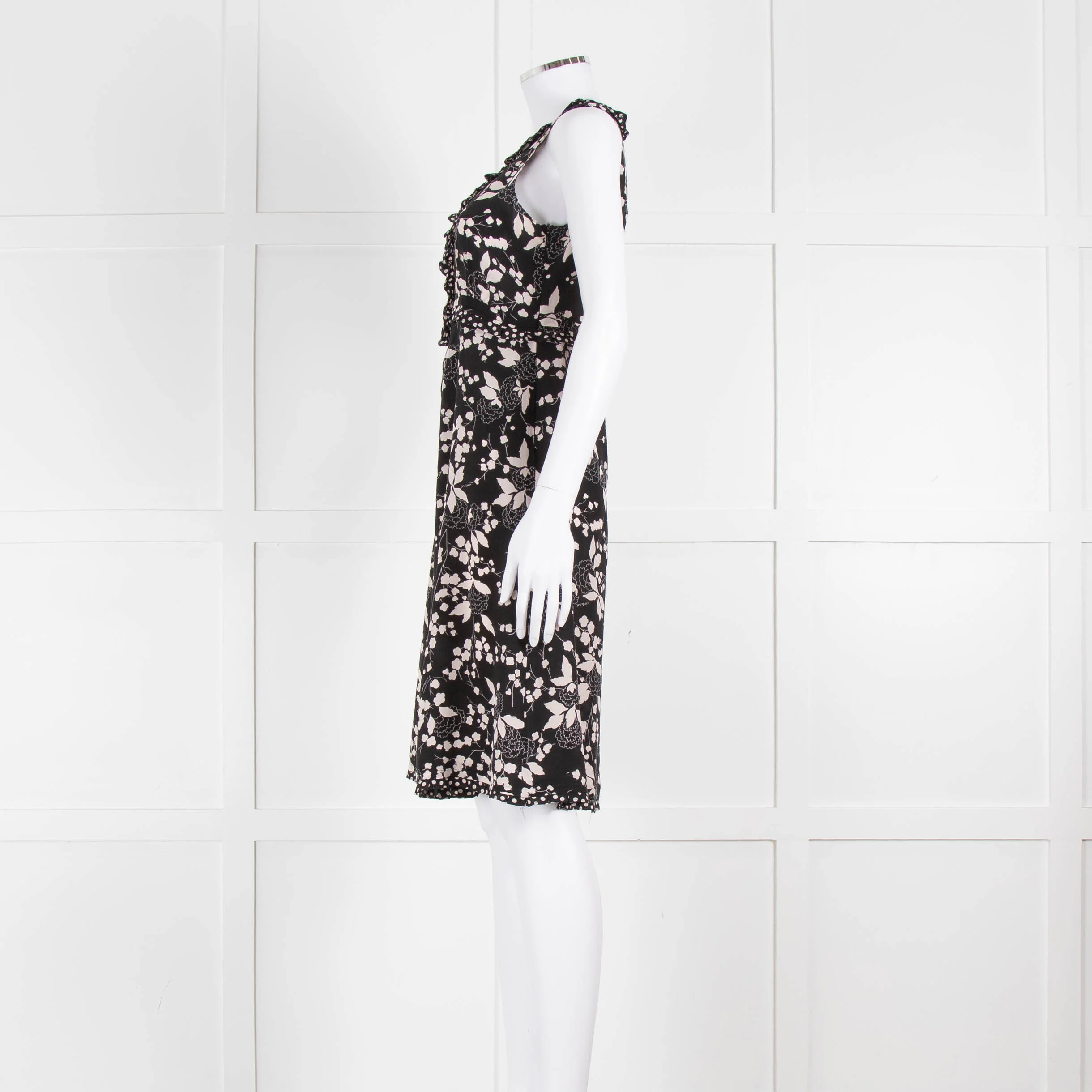 Weekend Max Mara Black Cream Floral Sleeveless Dress - Image 8