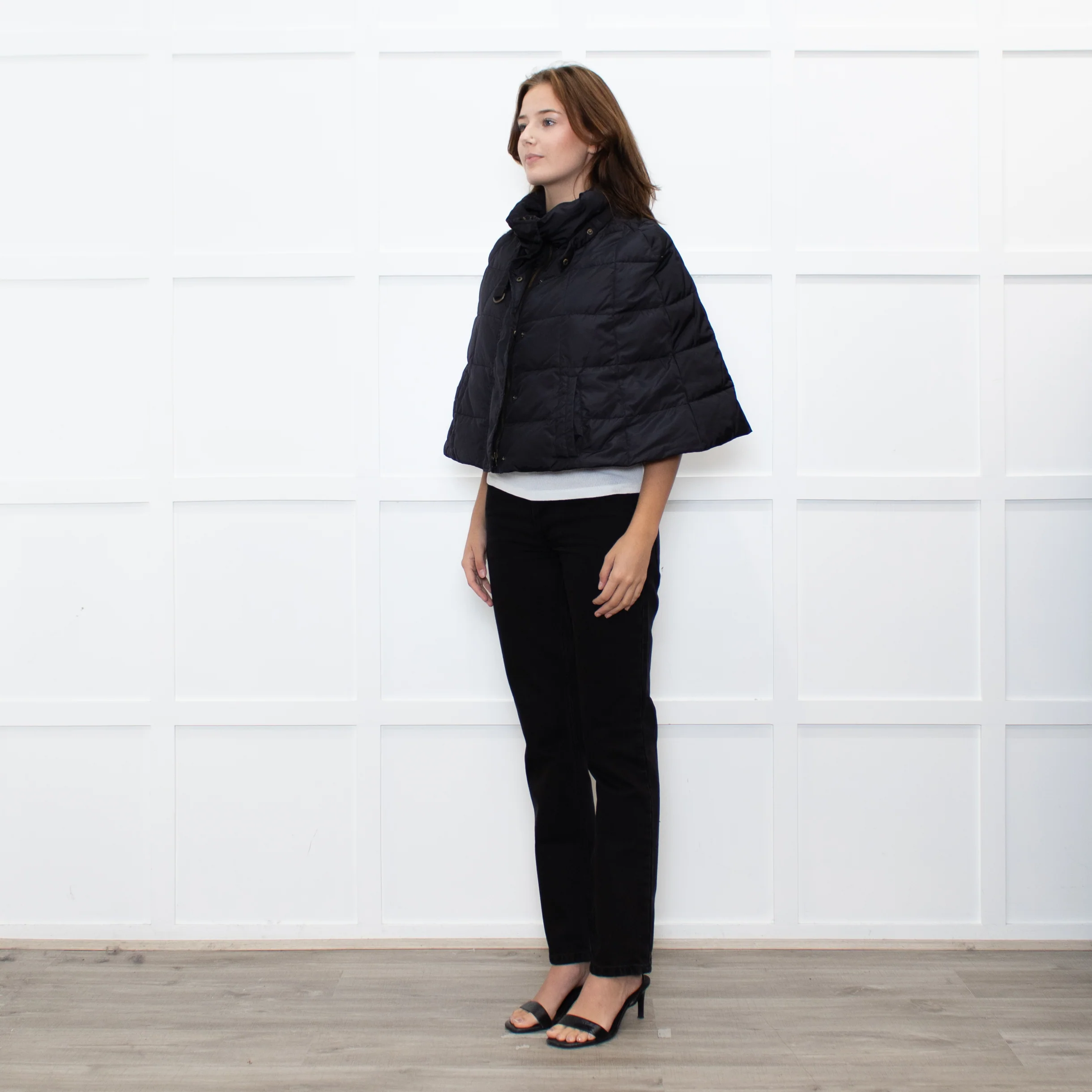 Weekend Max Mara Black Quilted Short Cape - Image 3