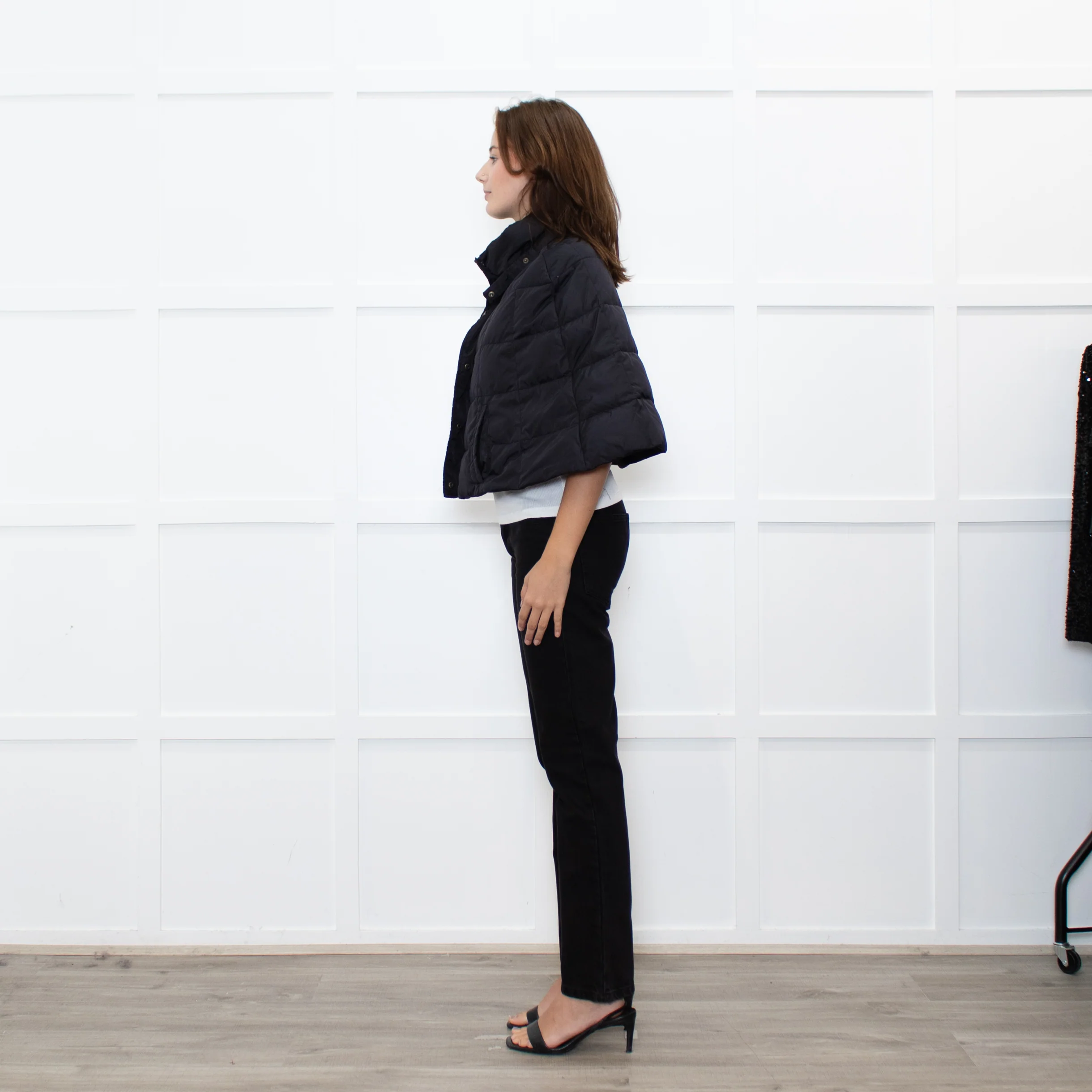 Weekend Max Mara Black Quilted Short Cape - Image 4