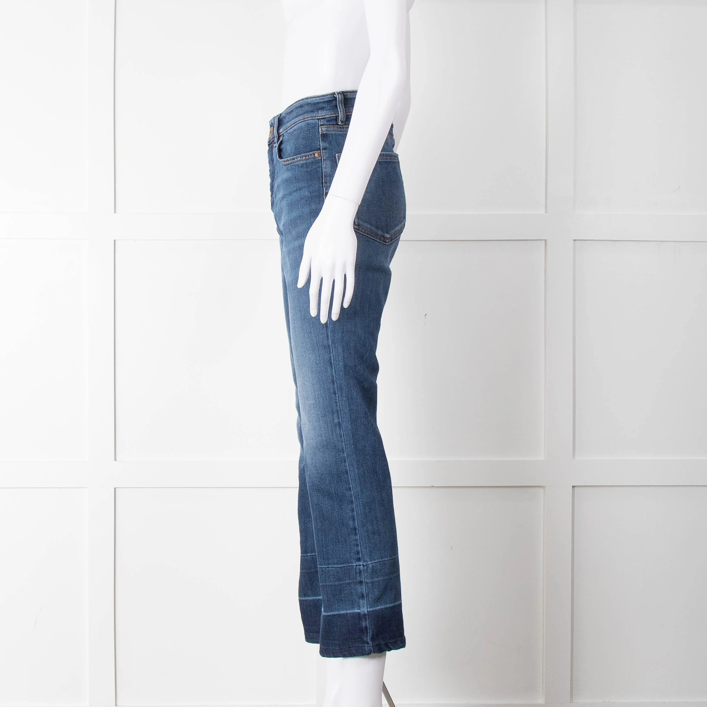 Weekend Max Mara Blue Denim Cropped Flare Jeans - Image 7