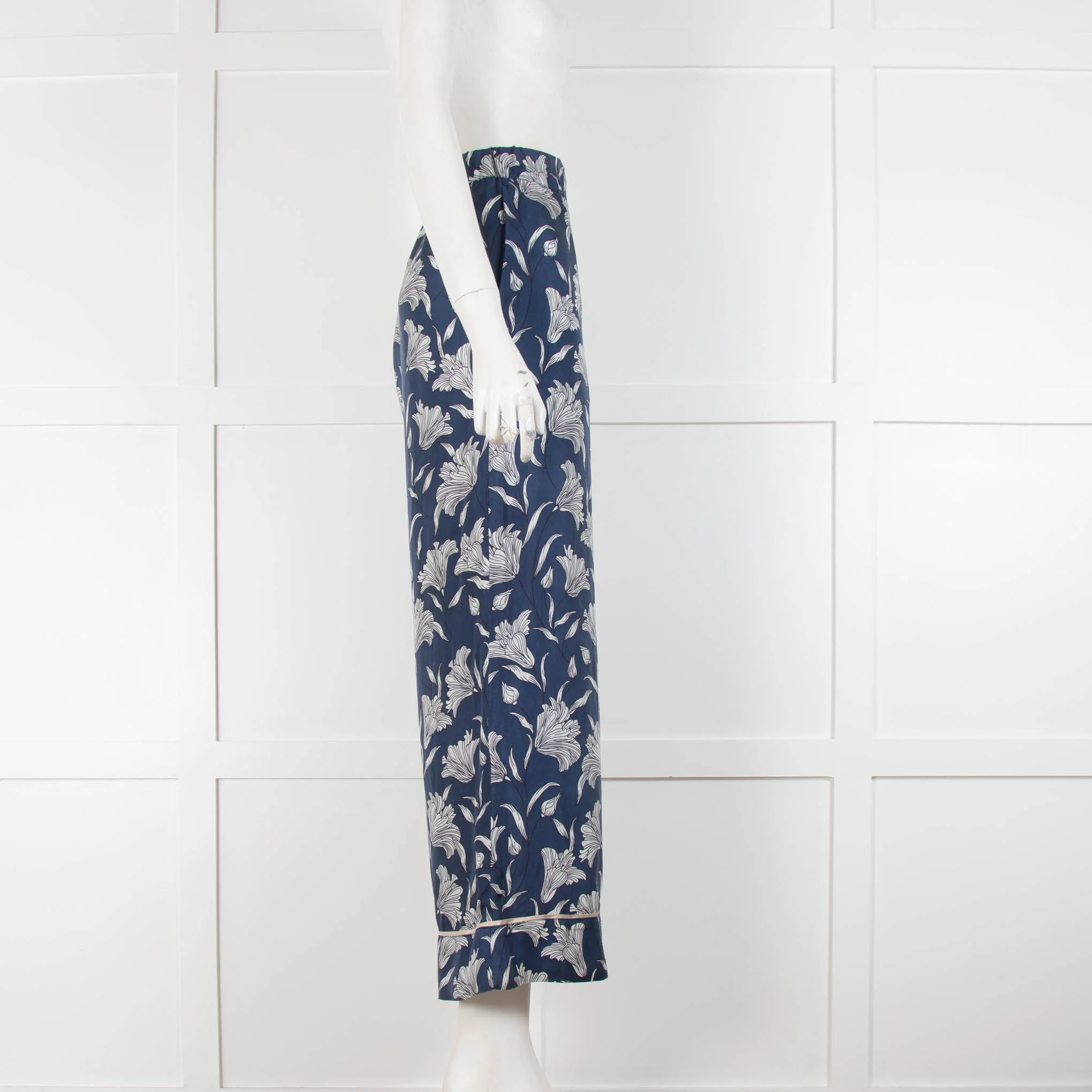 Weekend Max Mara Blue White Floral Silk Trousers - Image 2