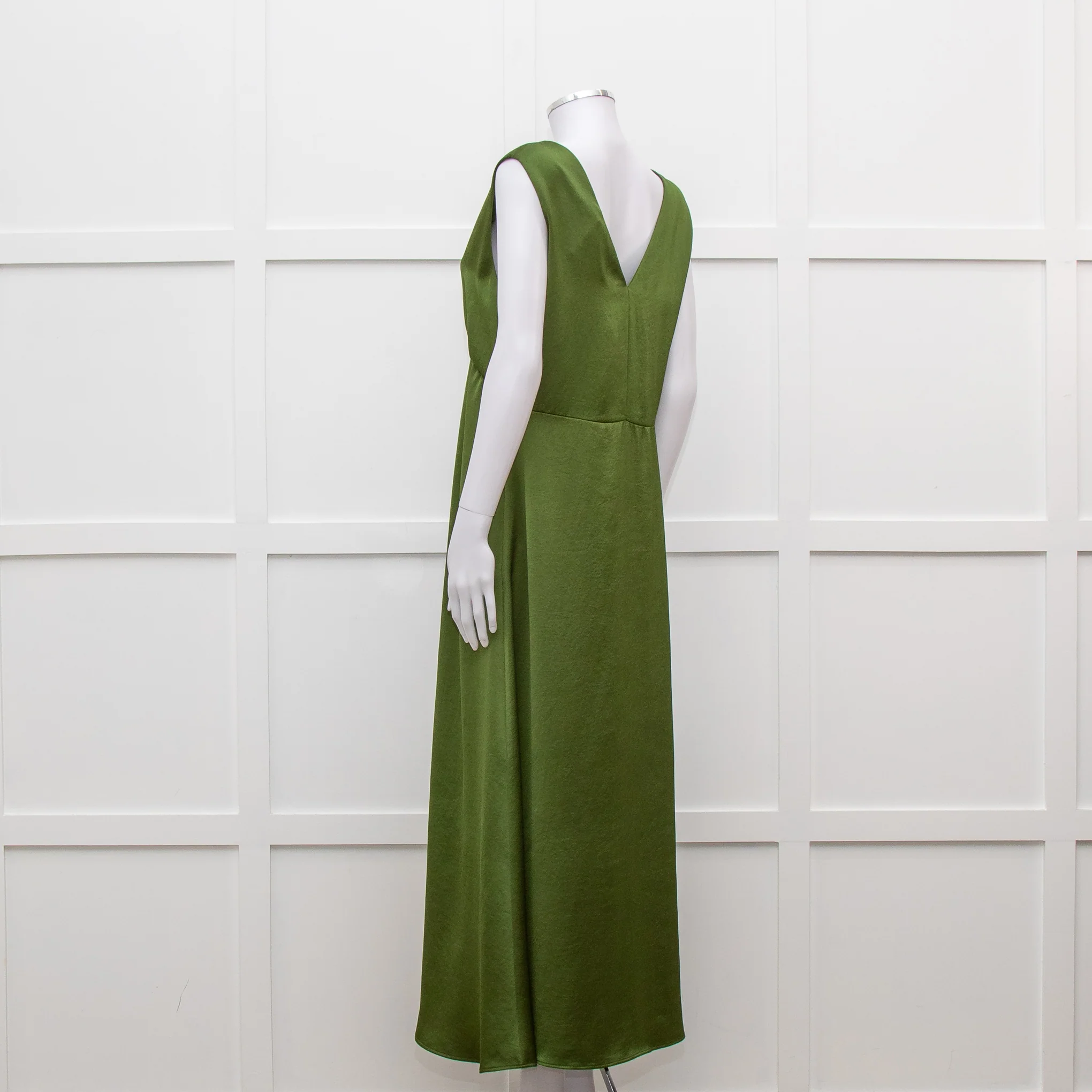Weekend Max Mara Green Satin Sleeveless Midi Dress - Image 6